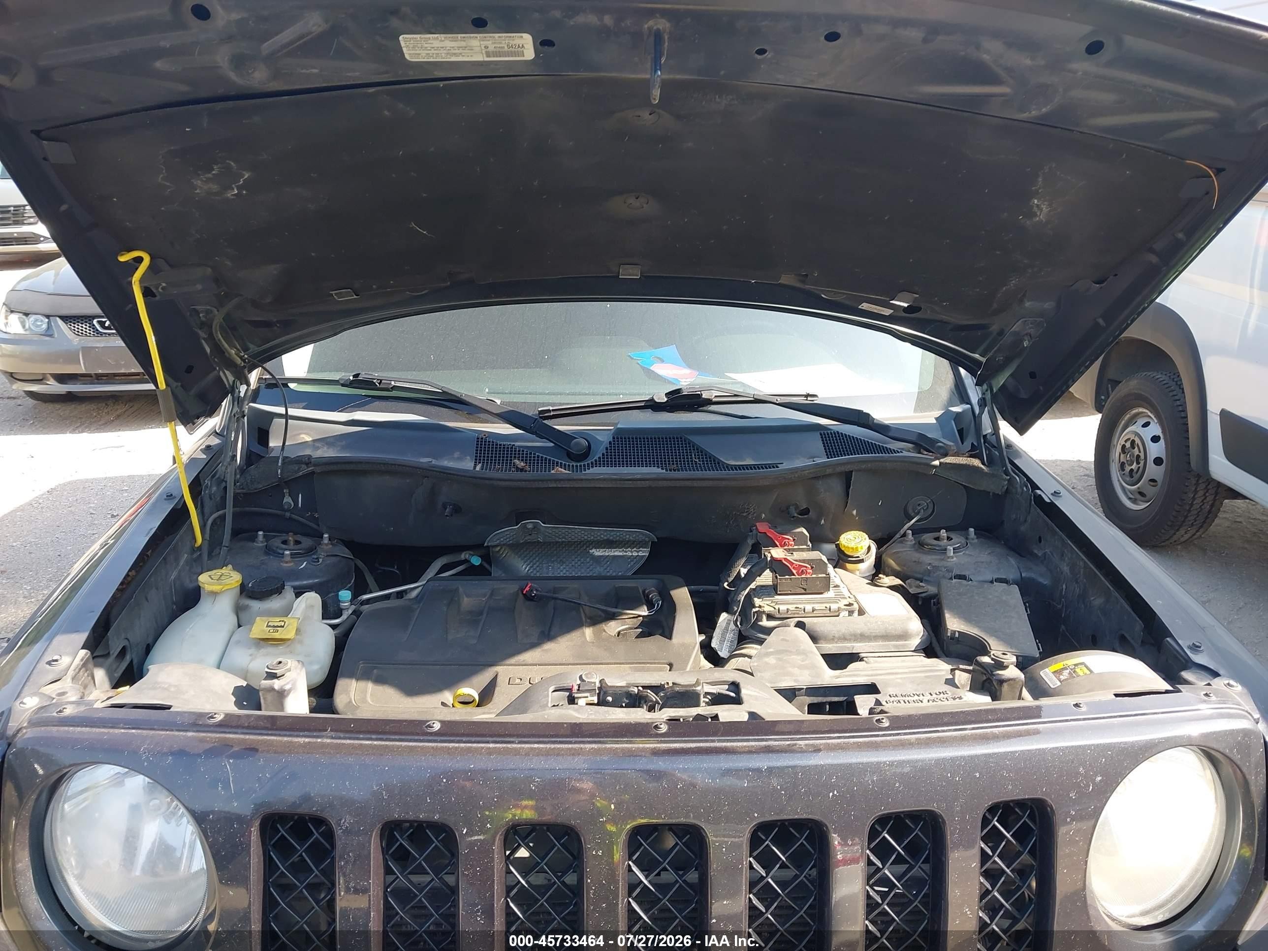 2014 Jeep Patriot Latitude Gray vin: 1C4NJRFB6ED862476