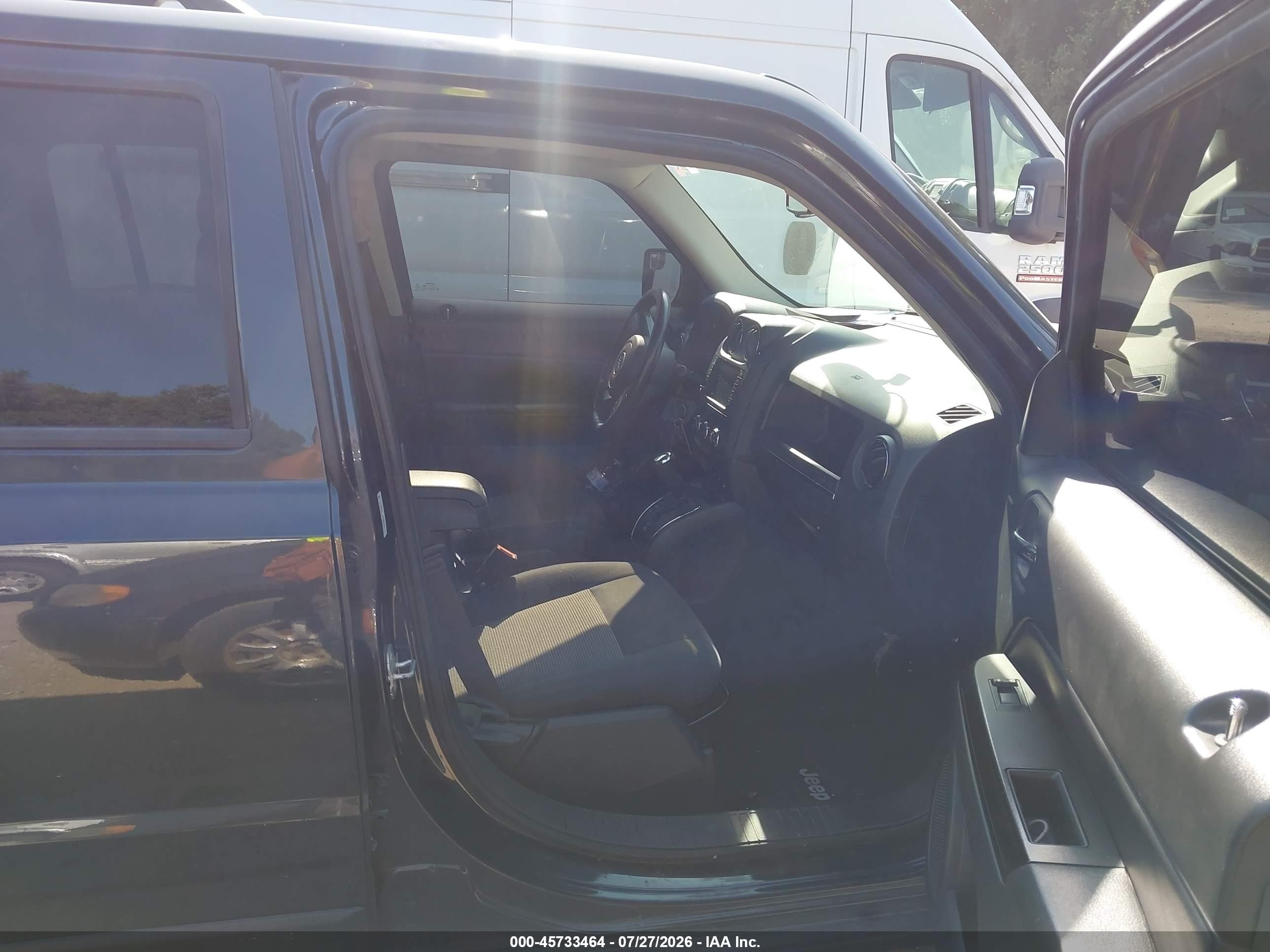 2014 Jeep Patriot Latitude Gray vin: 1C4NJRFB6ED862476