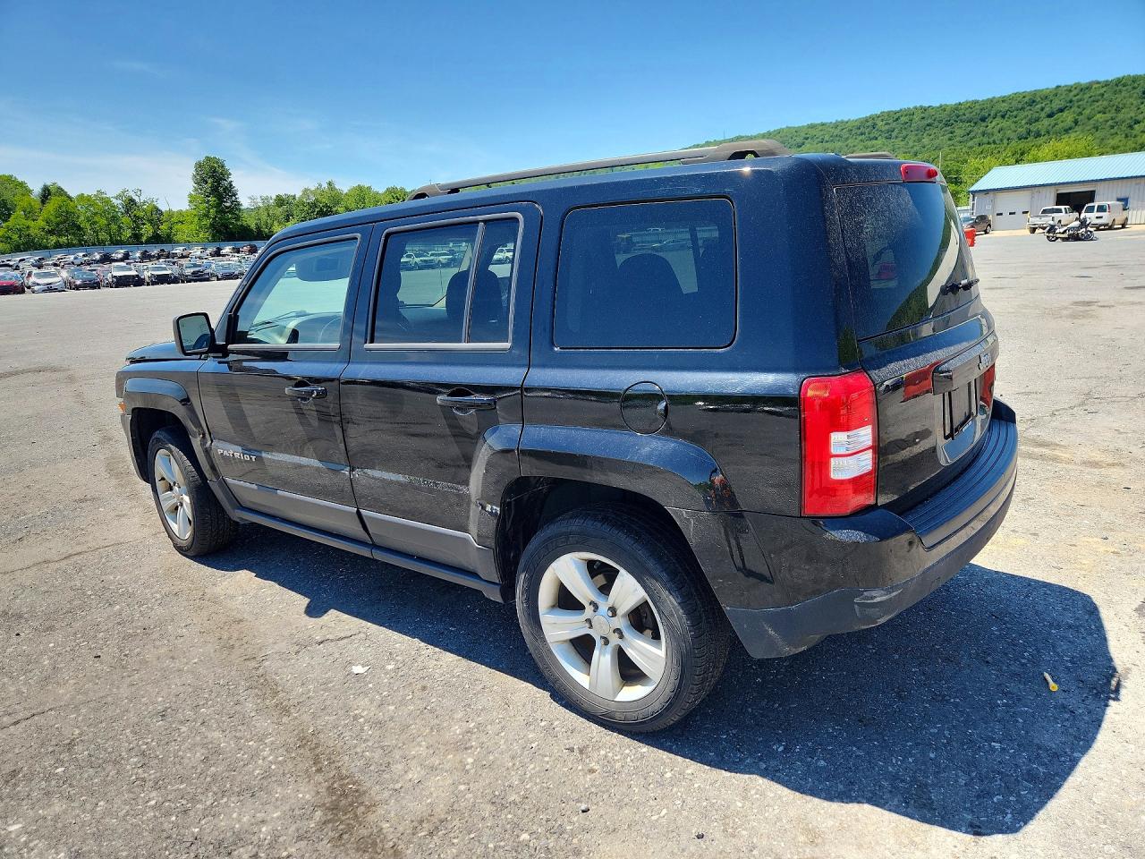 2015 Jeep Patriot Latitude Black vin: 1C4NJRFB6FD154147