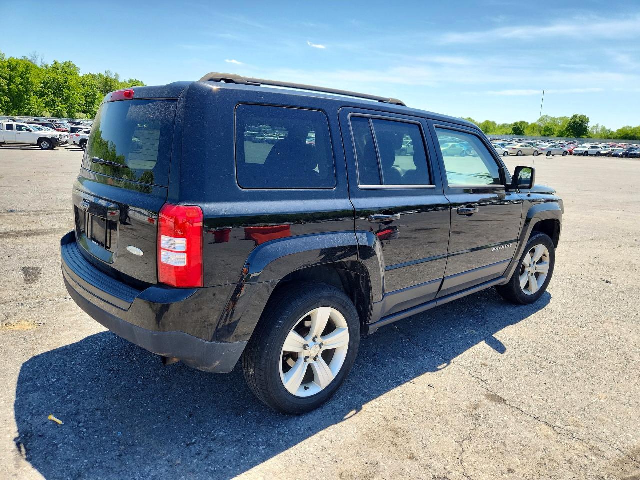 2015 Jeep Patriot Latitude Black vin: 1C4NJRFB6FD154147