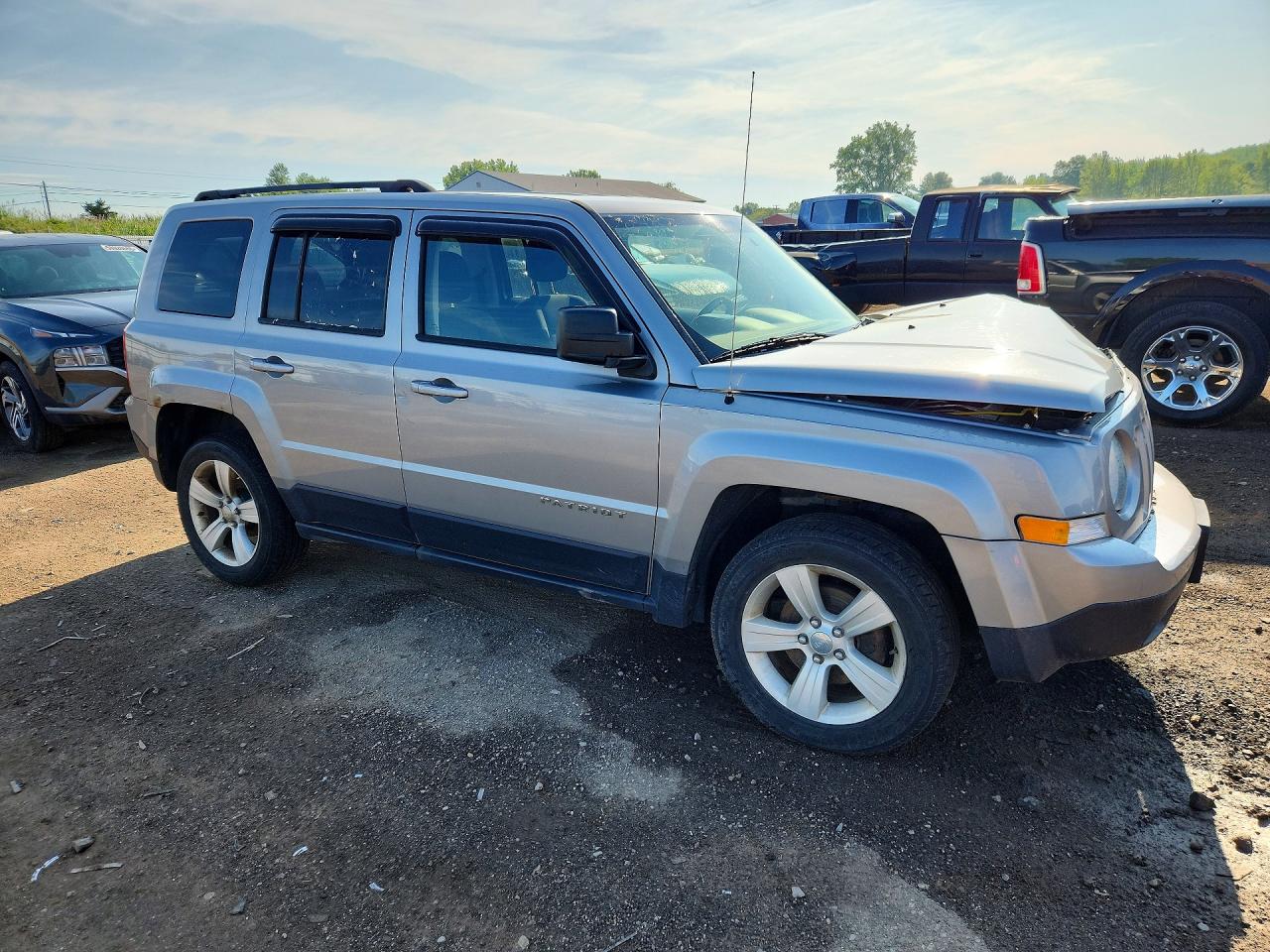 2015 Jeep Patriot Latitude Silver vin: 1C4NJRFB6FD215724