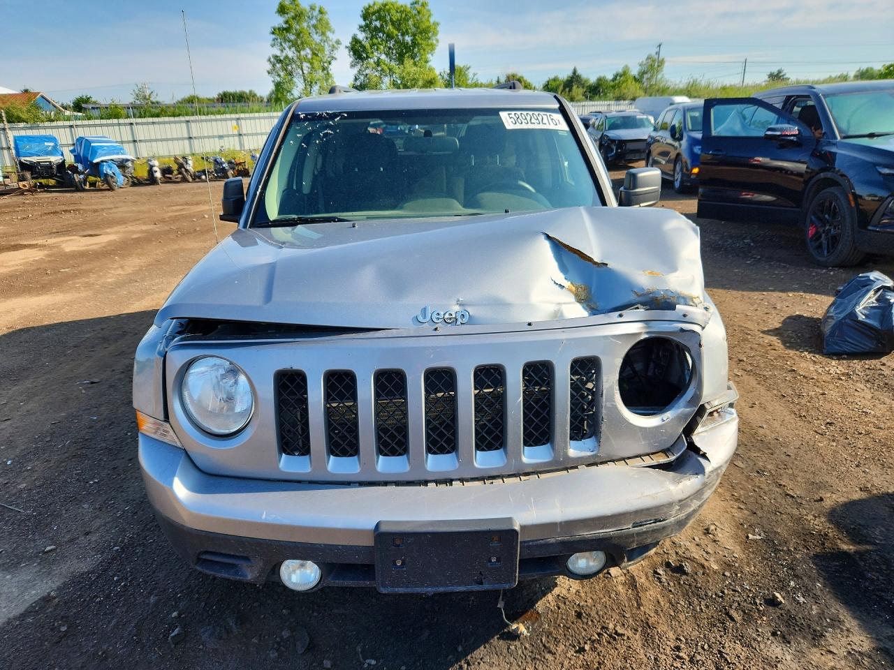 2015 Jeep Patriot Latitude Silver vin: 1C4NJRFB6FD215724