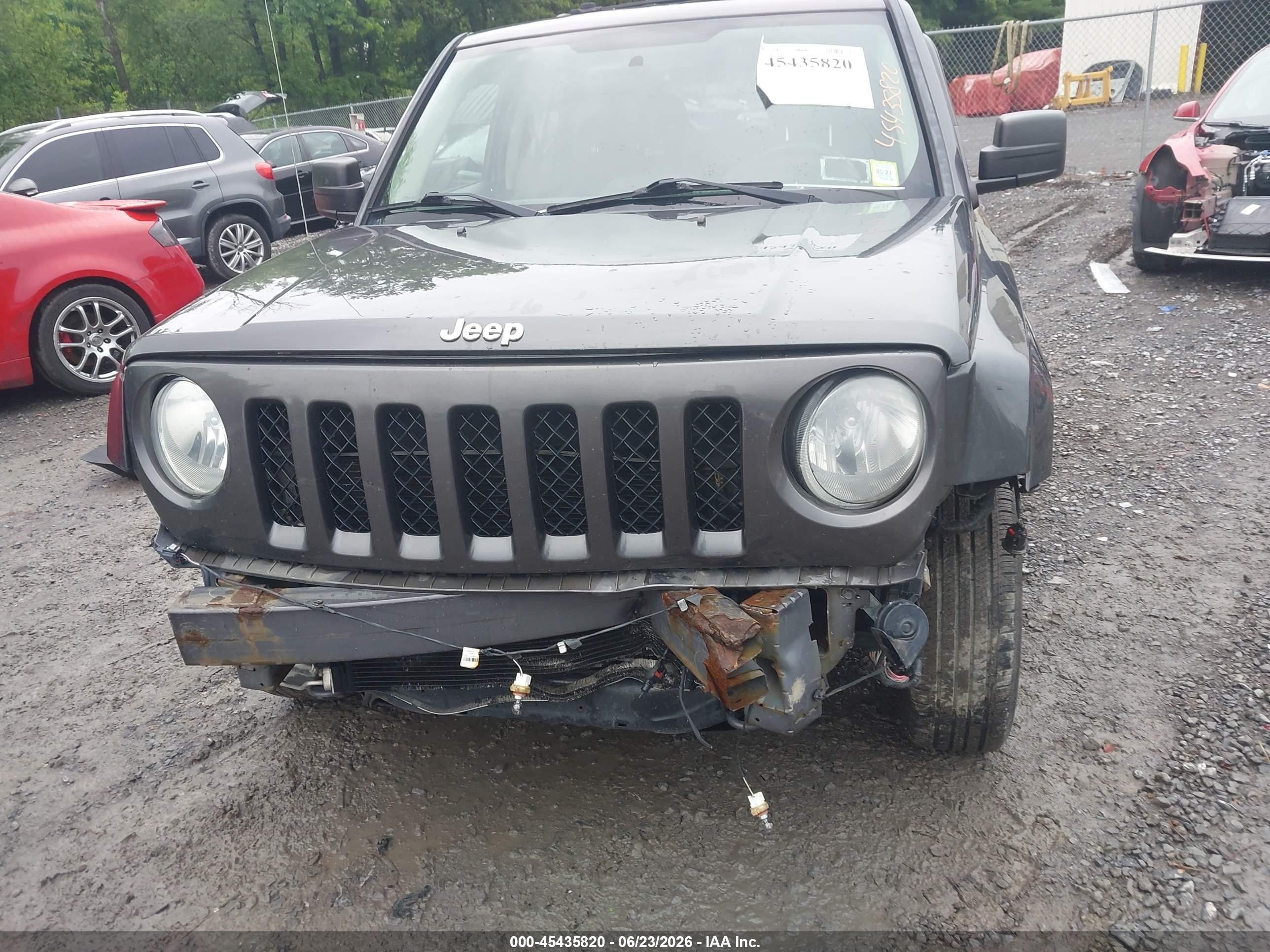 2015 Jeep Patriot Latitude Black vin: 1C4NJRFB6FD258573