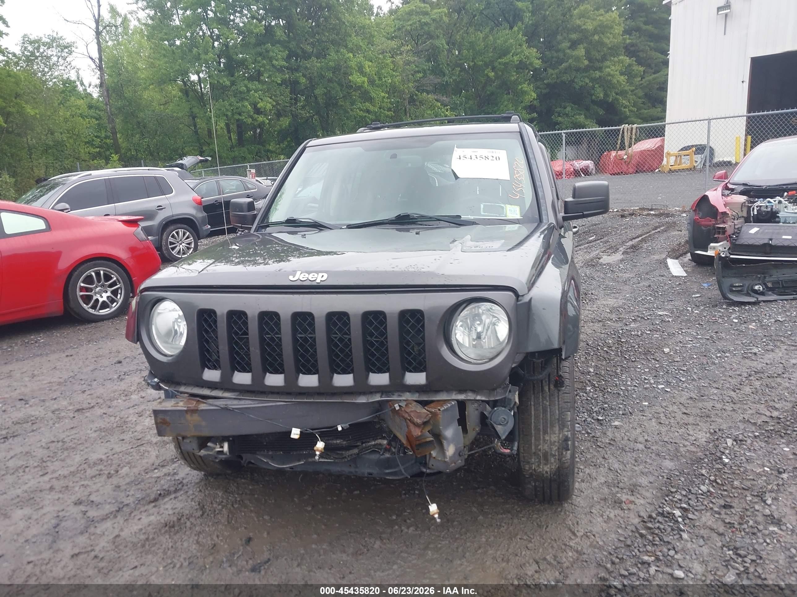 2015 Jeep Patriot Latitude Black vin: 1C4NJRFB6FD258573
