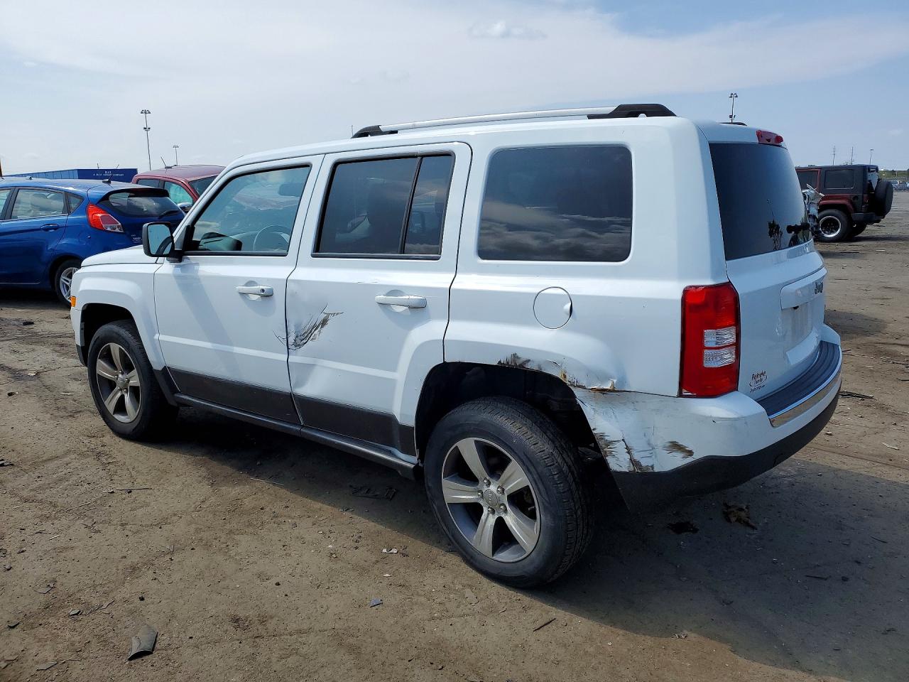 2016 Jeep Patriot Latitude White vin: 1C4NJRFB6GD646646