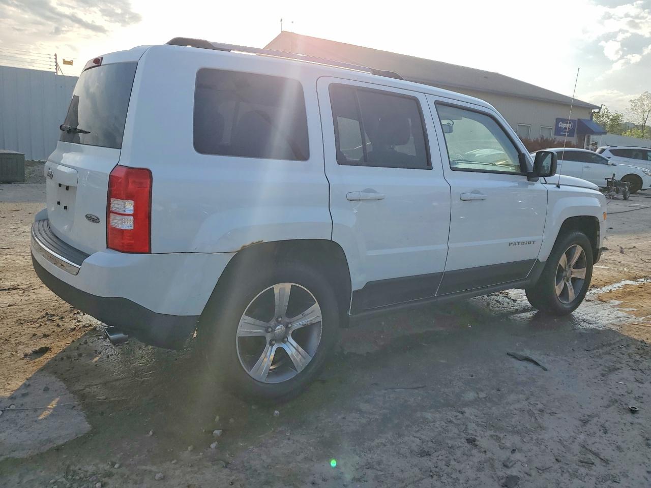 2017 Jeep Patriot Latitude White vin: 1C4NJRFB6HD195073
