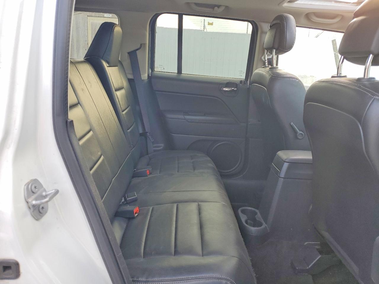 2017 Jeep Patriot Latitude White vin: 1C4NJRFB6HD195073