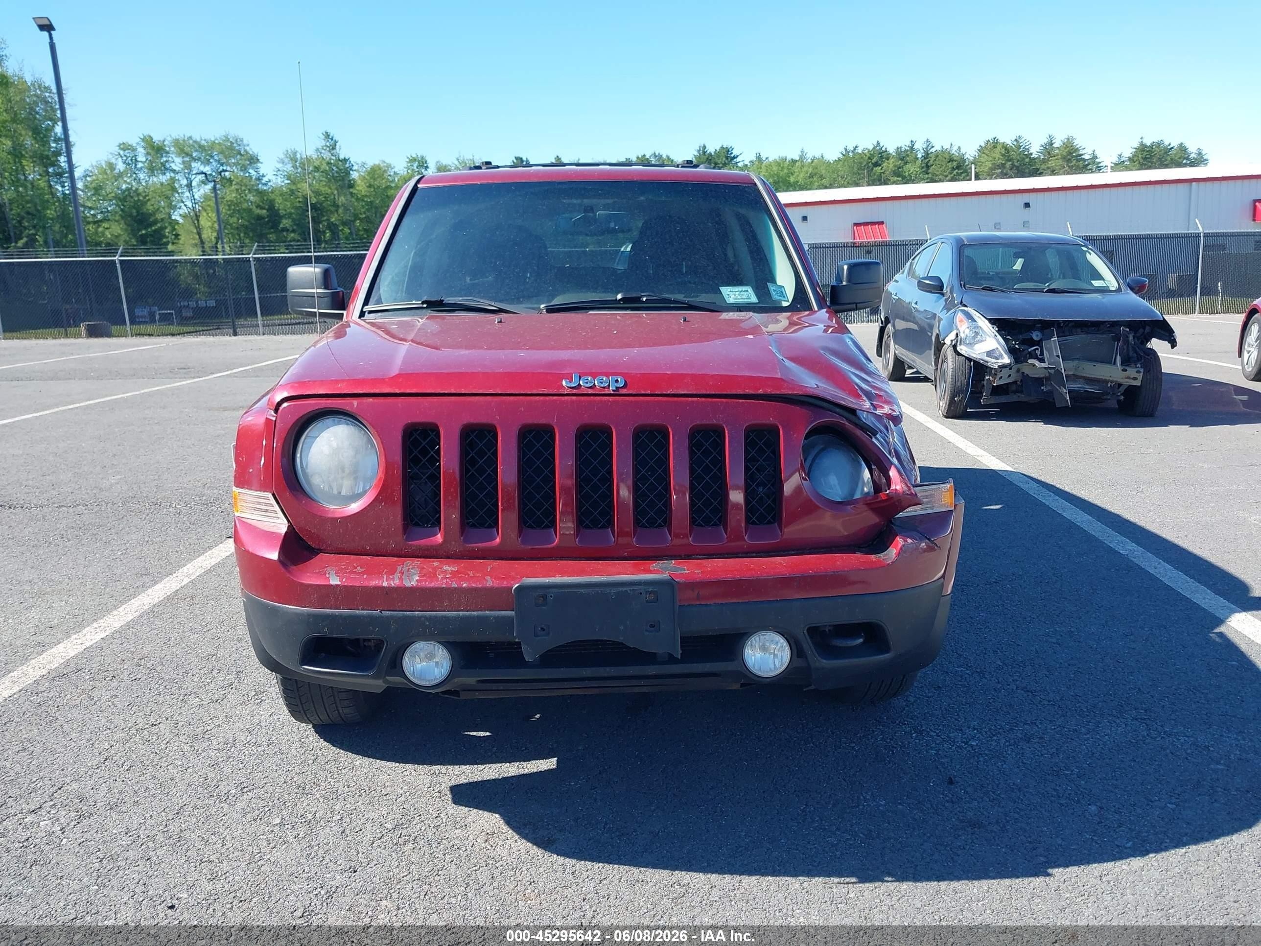2012 Jeep Patriot Latitude Red vin: 1C4NJRFB7CD655513
