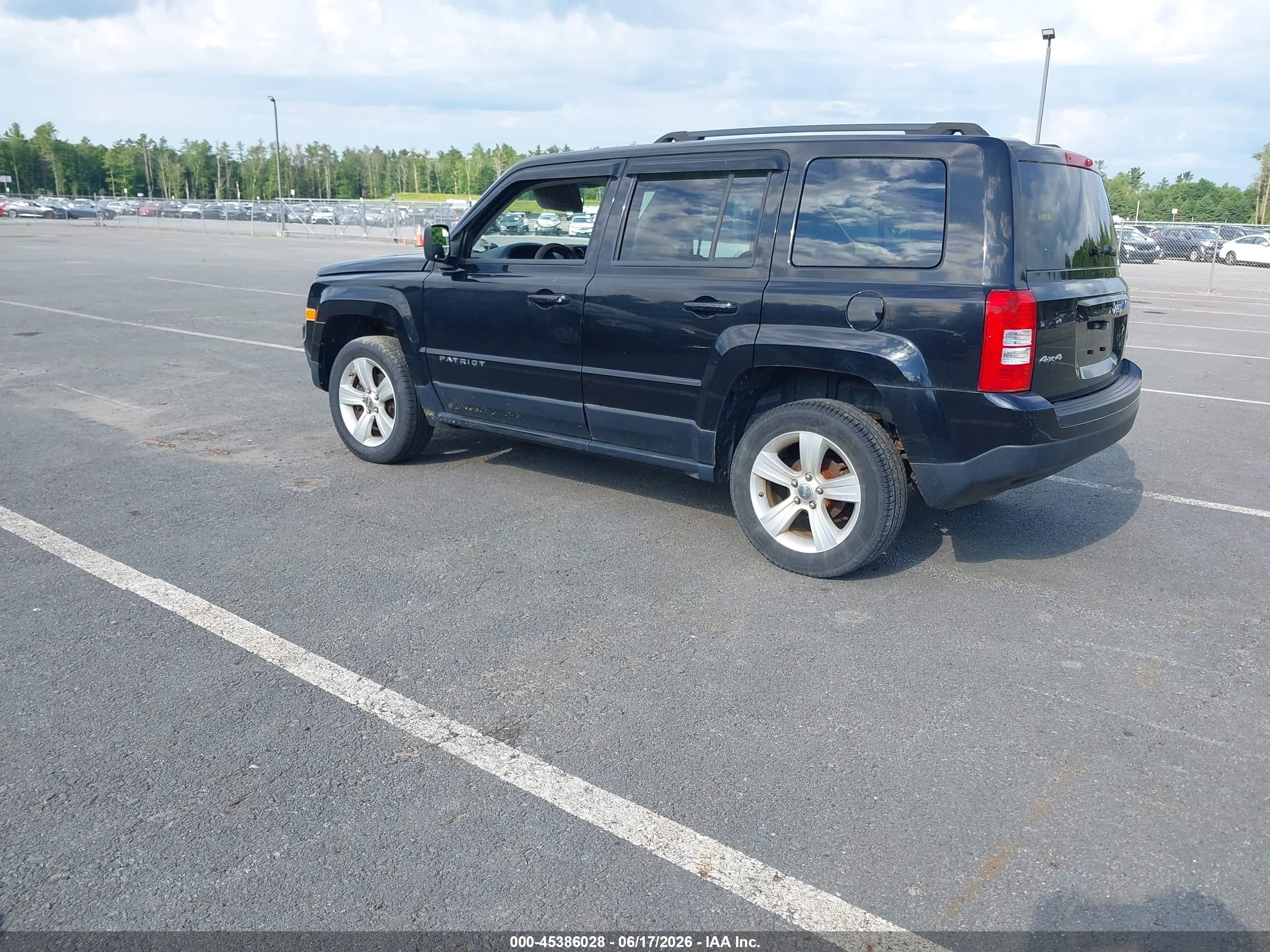 2012 Jeep Patriot Latitude Black vin: 1C4NJRFB7CD718254