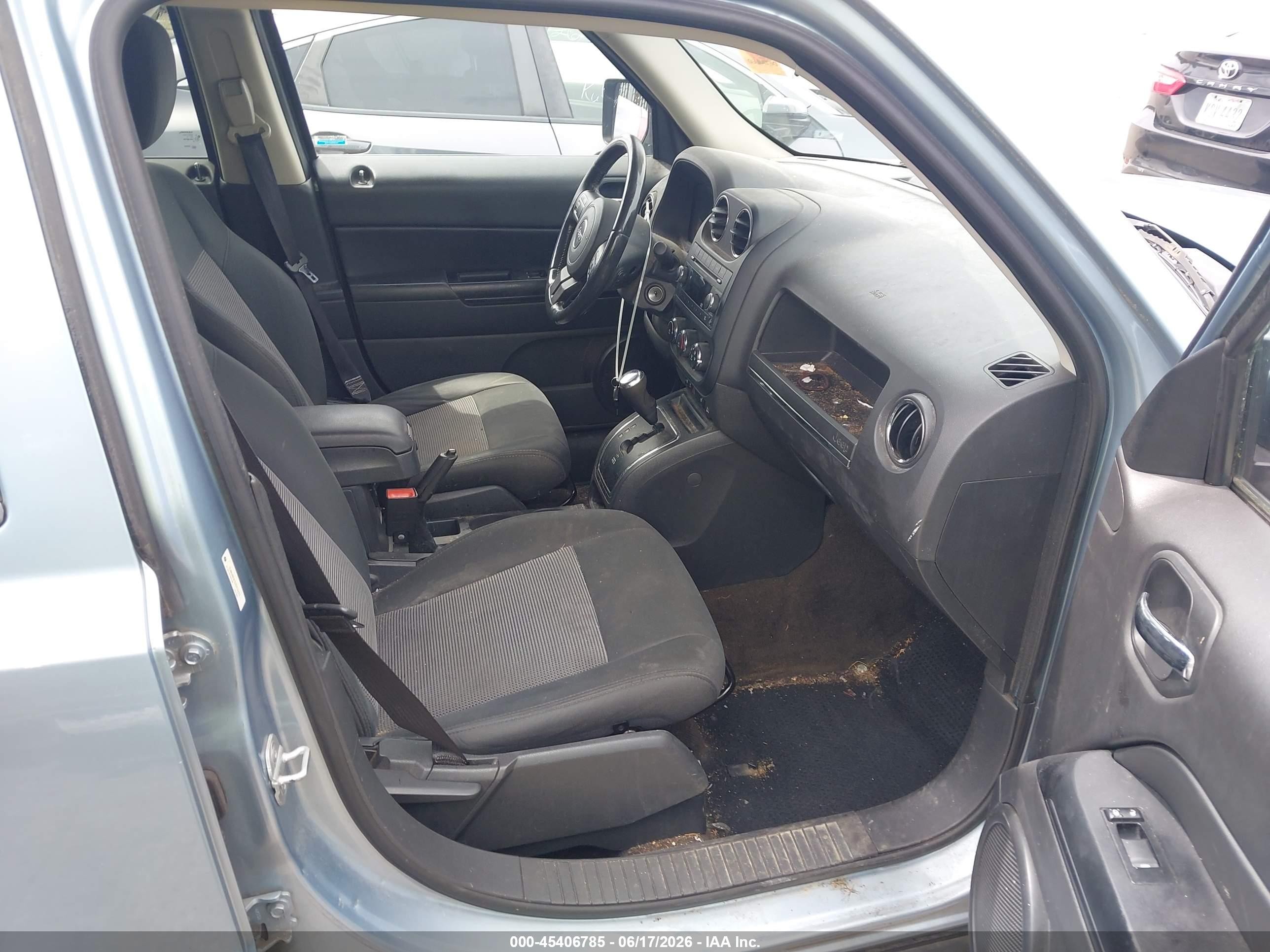 2013 Jeep Patriot Latitude Blue vin: 1C4NJRFB7DD212277