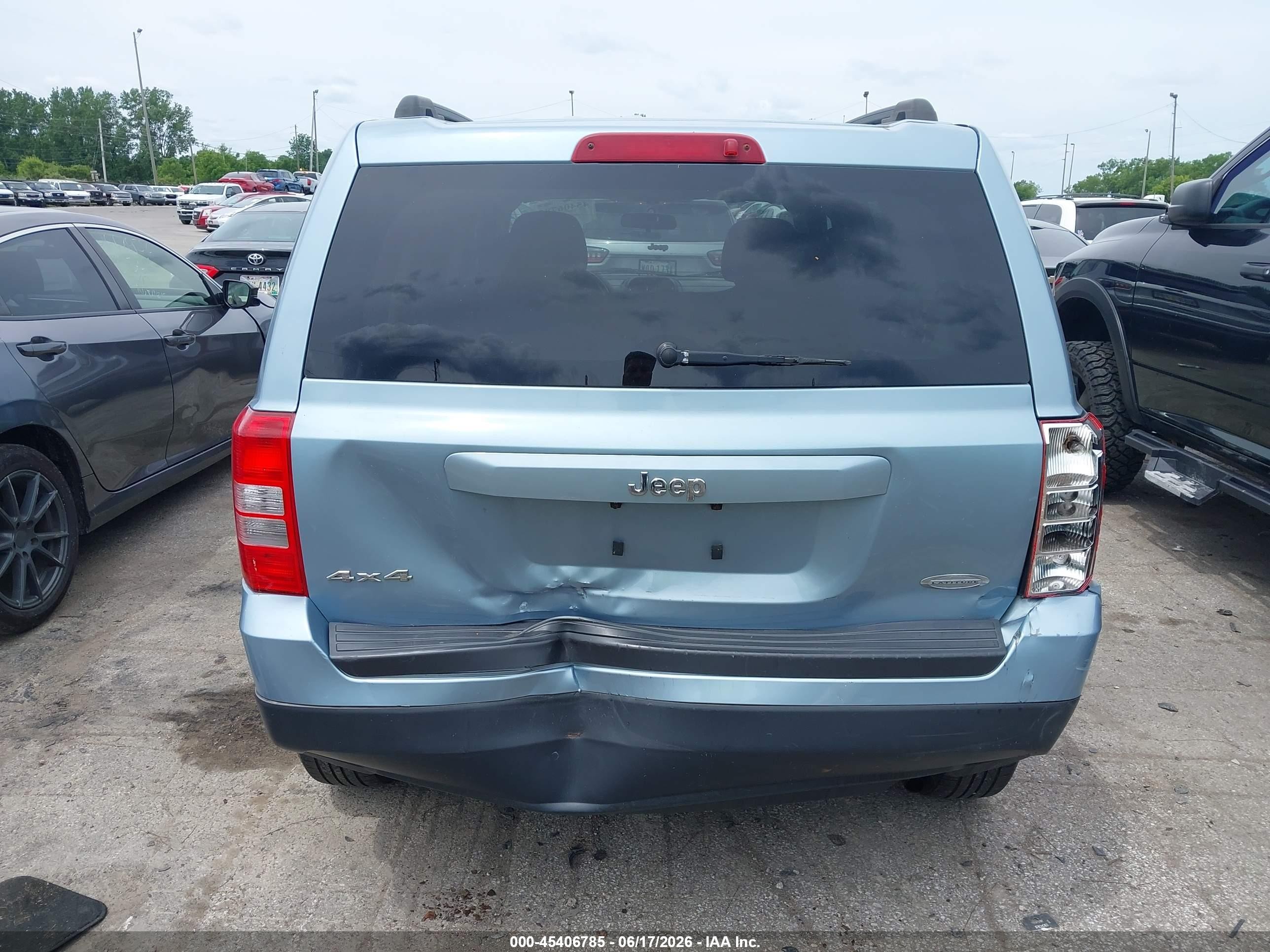 2013 Jeep Patriot Latitude Blue vin: 1C4NJRFB7DD212277