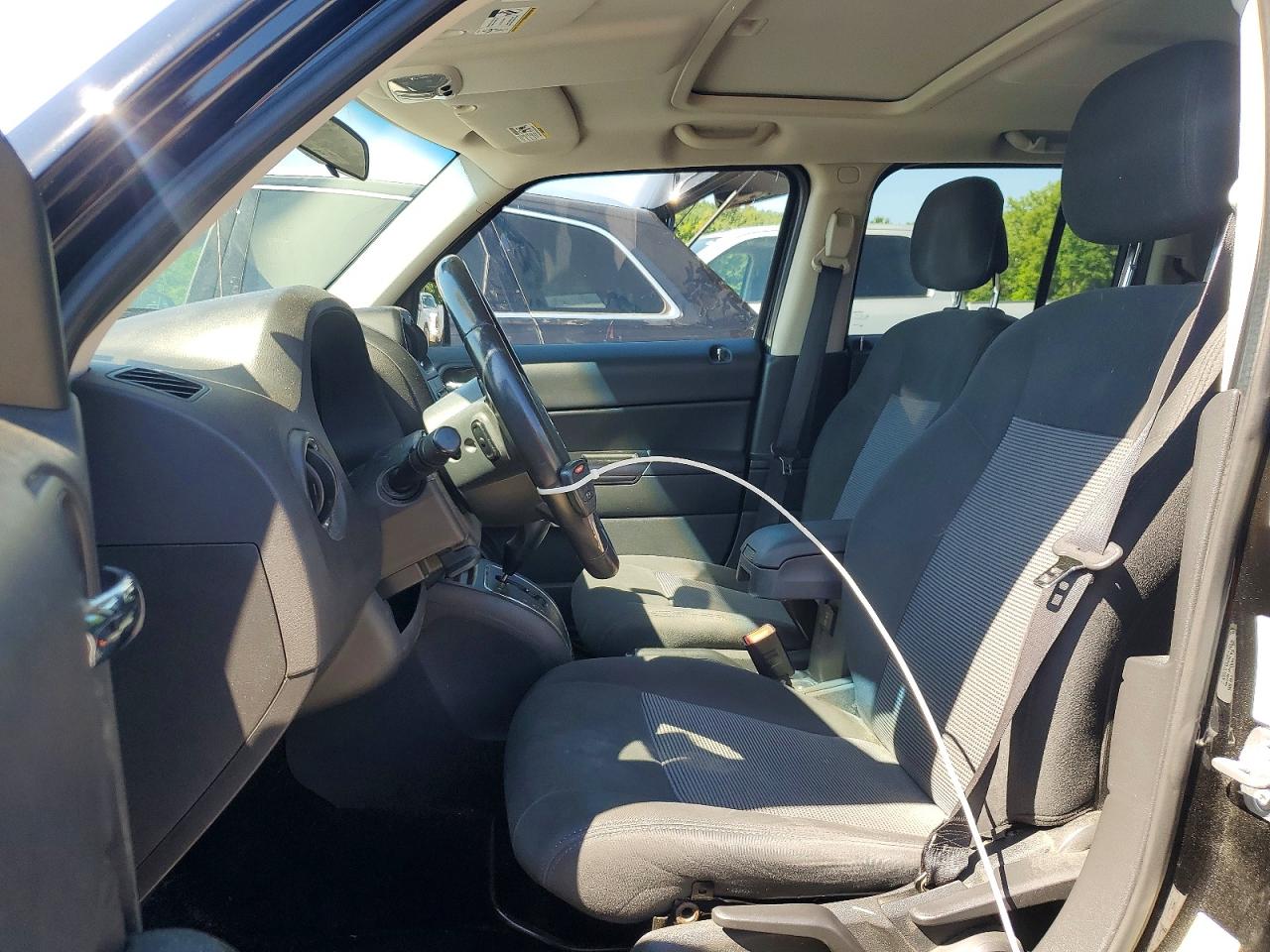 2013 Jeep Patriot Latitude Black vin: 1C4NJRFB7DD212571