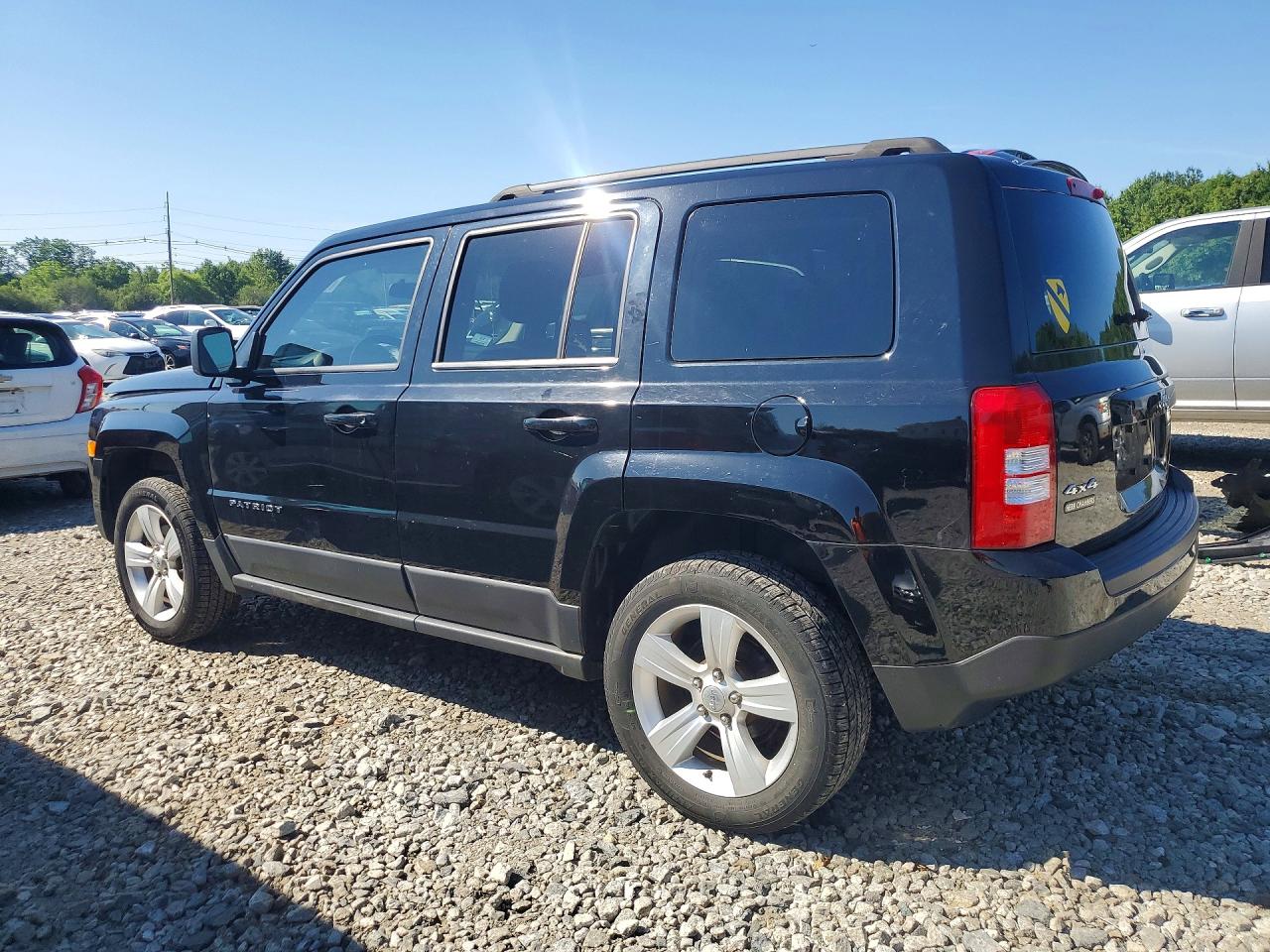 2013 Jeep Patriot Latitude Black vin: 1C4NJRFB7DD212571