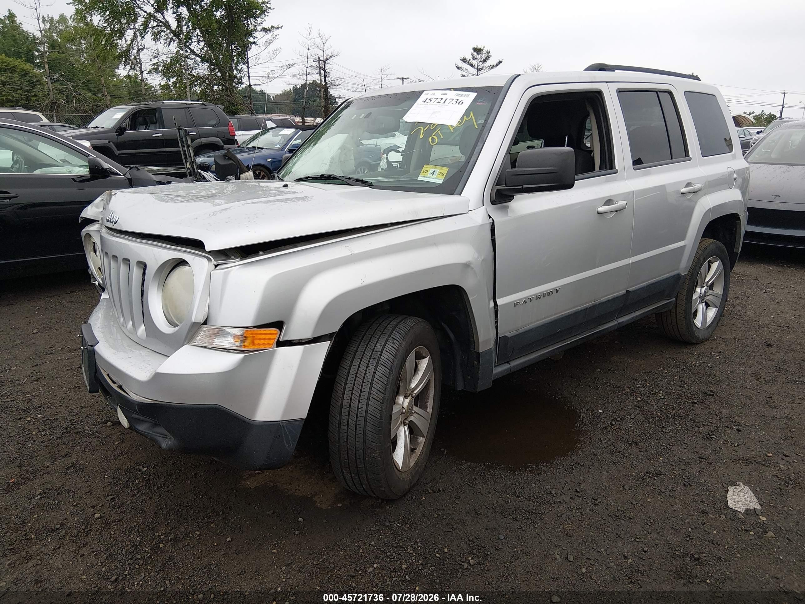 2013 Jeep Patriot Latitude Silver vin: 1C4NJRFB7DD234439