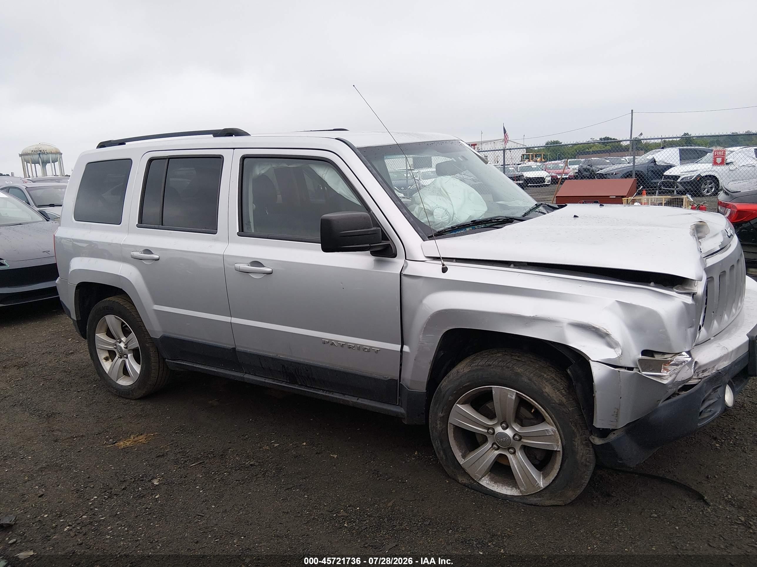 2013 Jeep Patriot Latitude Silver vin: 1C4NJRFB7DD234439
