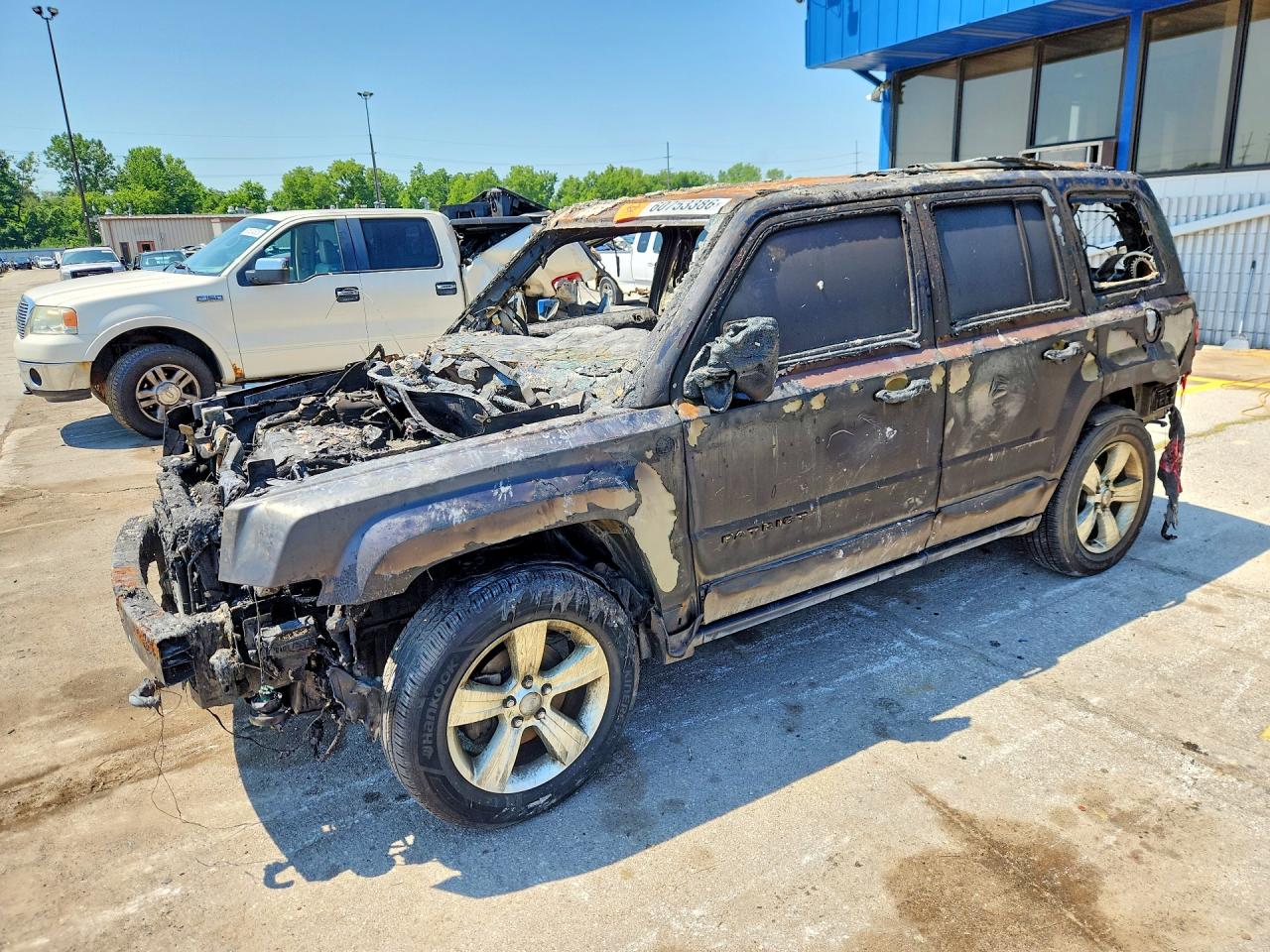 2014 Jeep Patriot Latitude Burn vin: 1C4NJRFB7ED705040