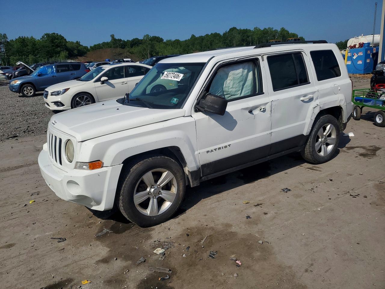 2014 Jeep Patriot Latitude White vin: 1C4NJRFB7ED717415