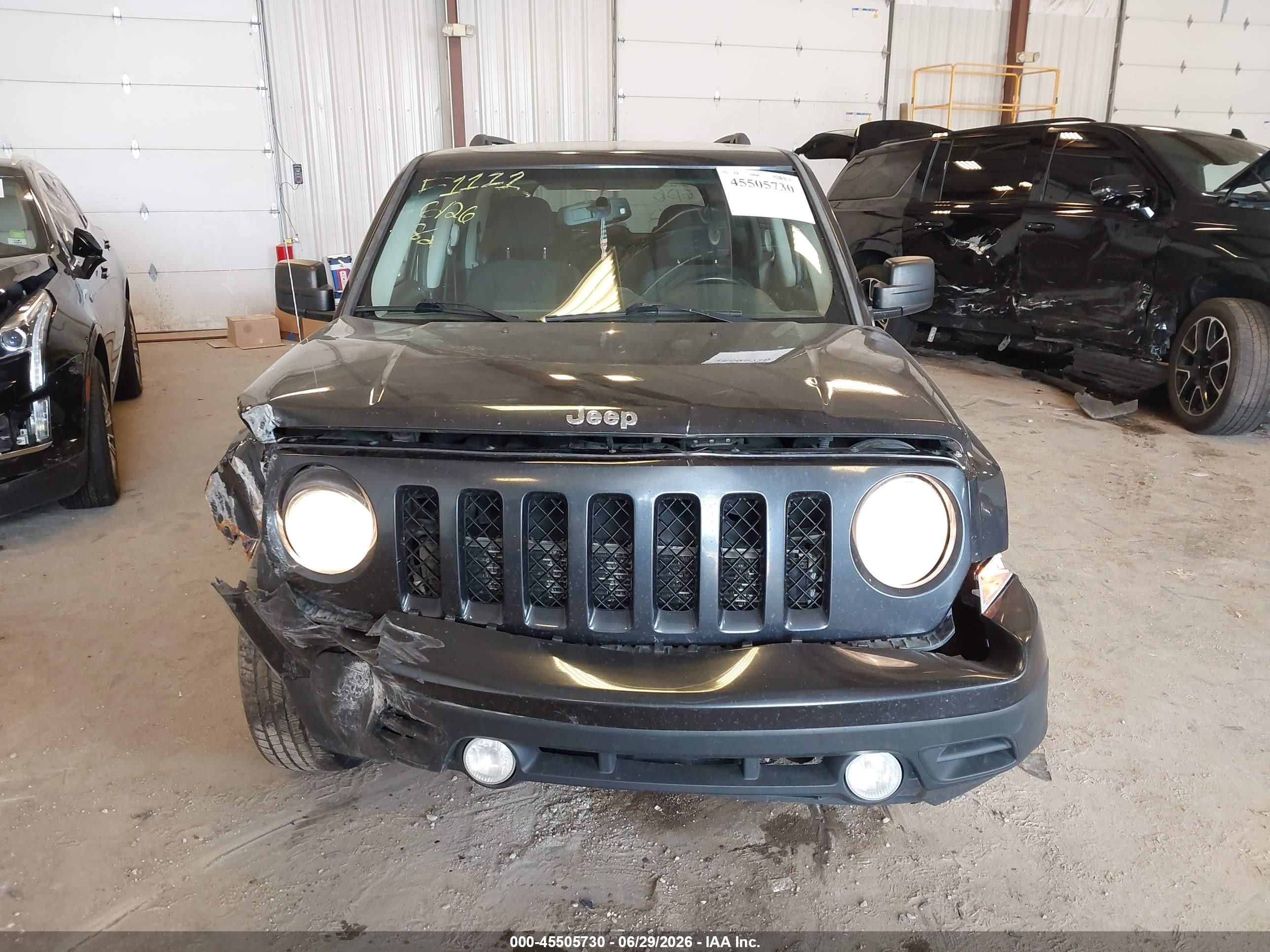 2014 Jeep Patriot Latitude Серый vin: 1C4NJRFB7ED726924