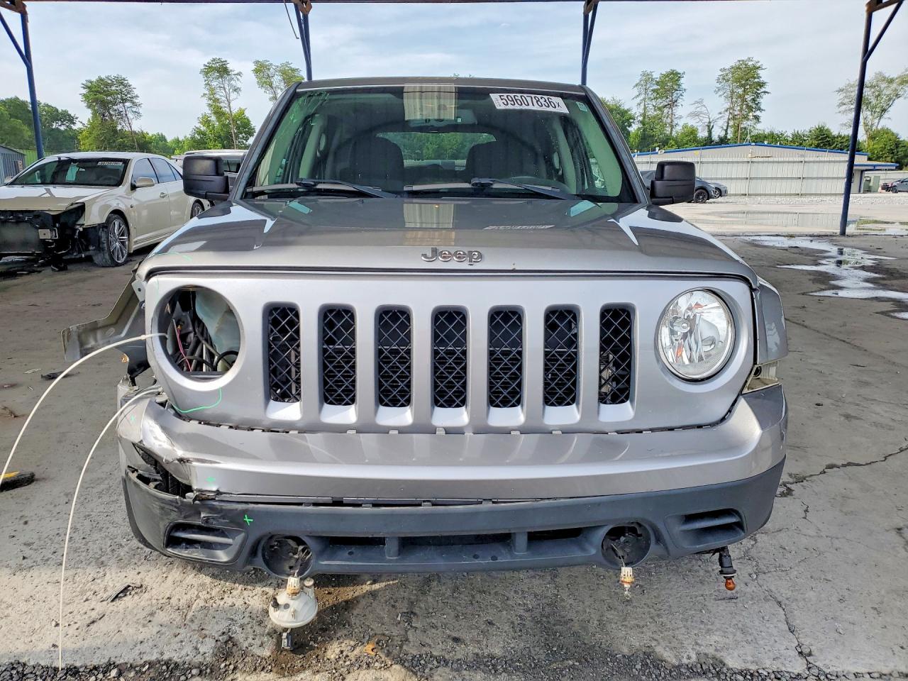 2014 Jeep Patriot Latitude Серебряный vin: 1C4NJRFB7ED735025