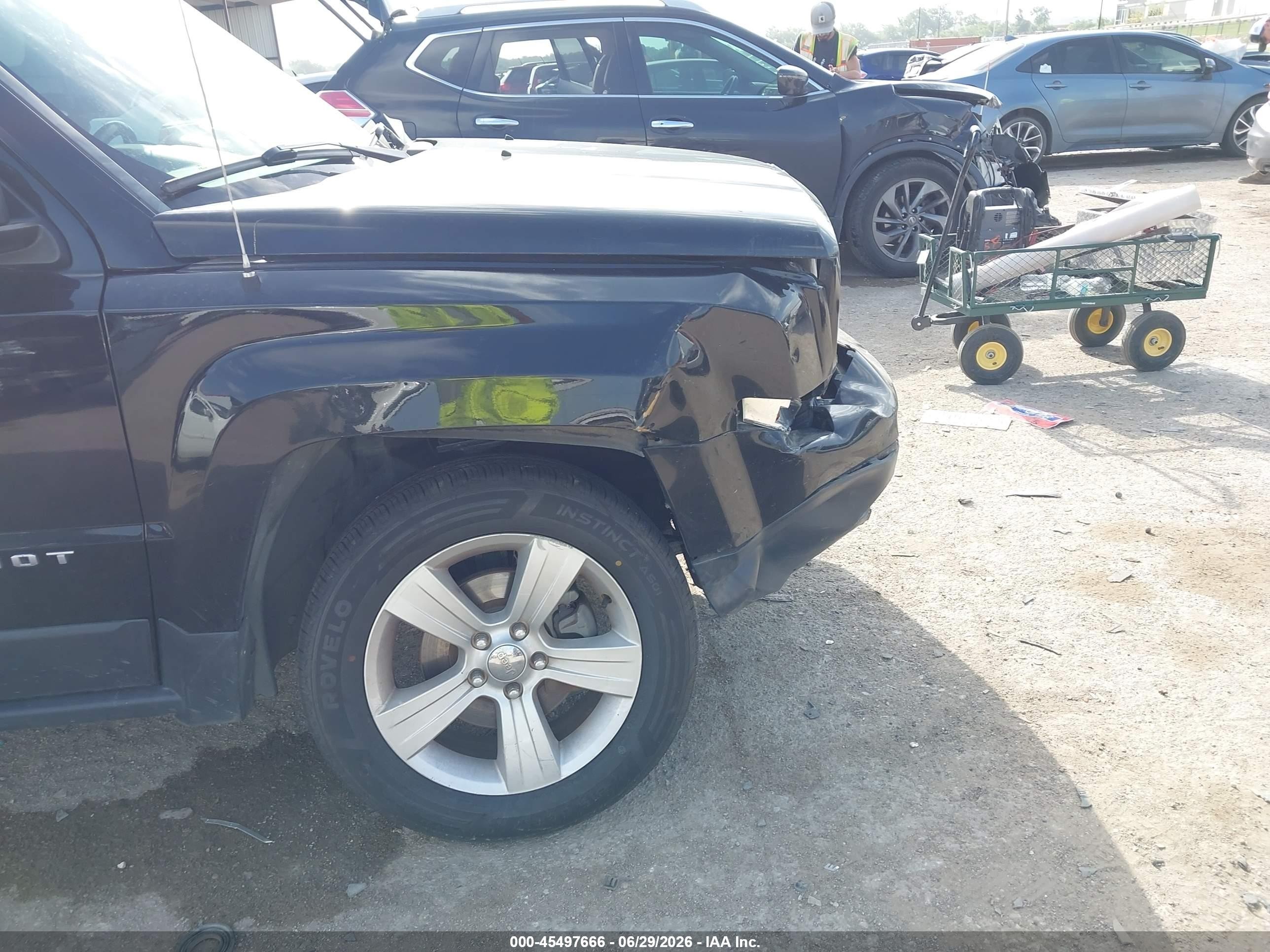 2014 Jeep Patriot Latitude Black vin: 1C4NJRFB7ED761253