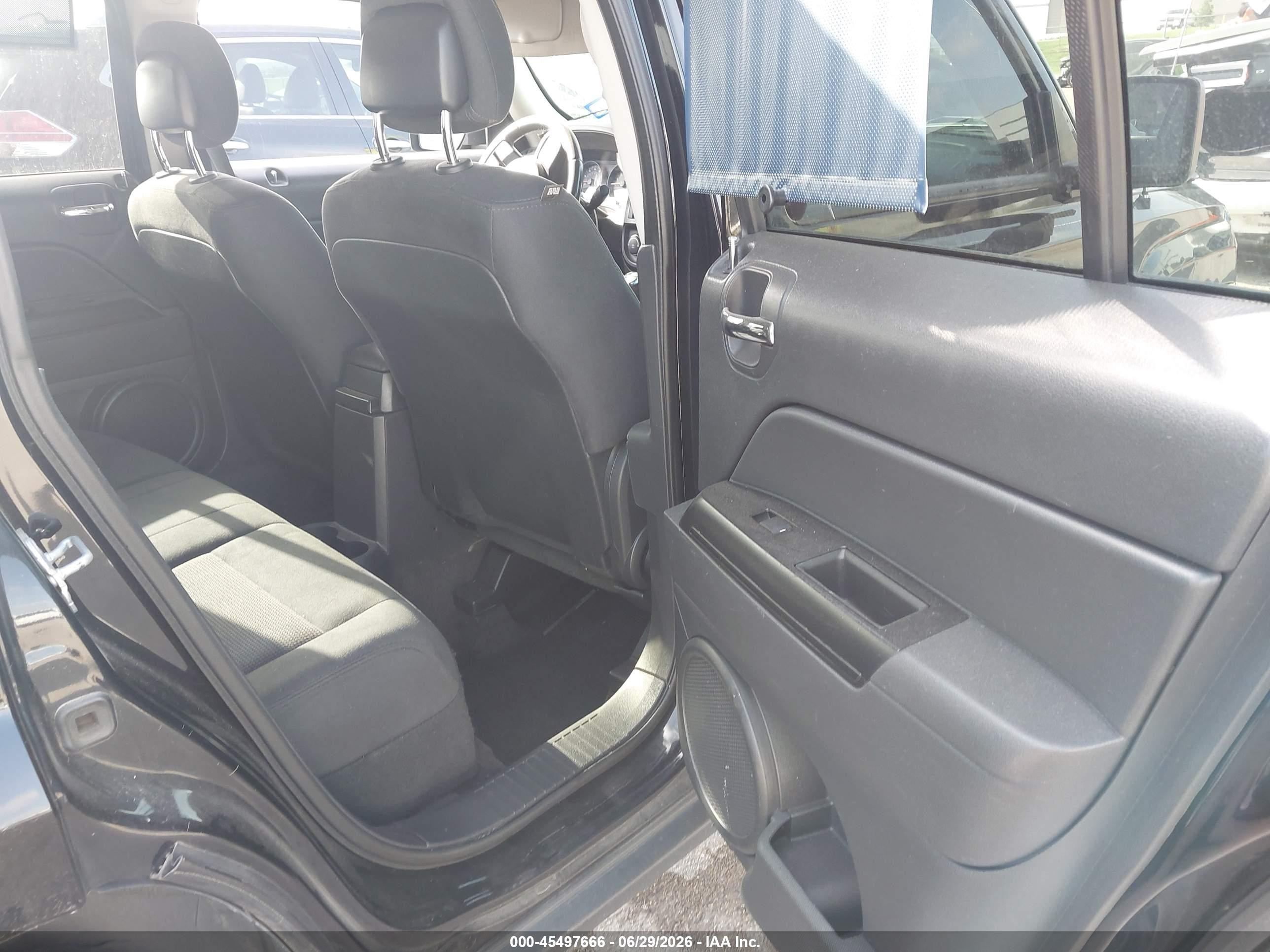 2014 Jeep Patriot Latitude Black vin: 1C4NJRFB7ED761253