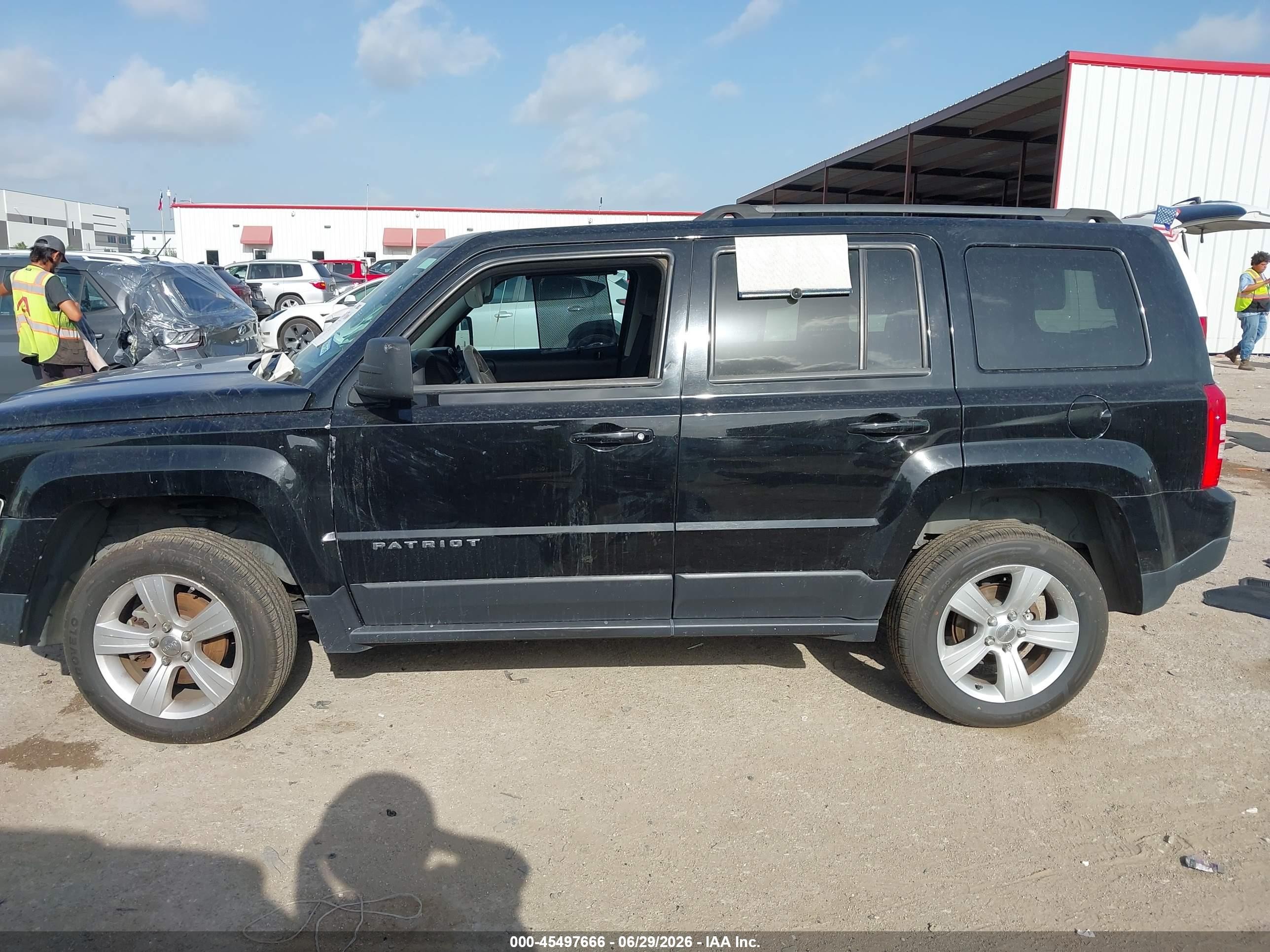 2014 Jeep Patriot Latitude Black vin: 1C4NJRFB7ED761253