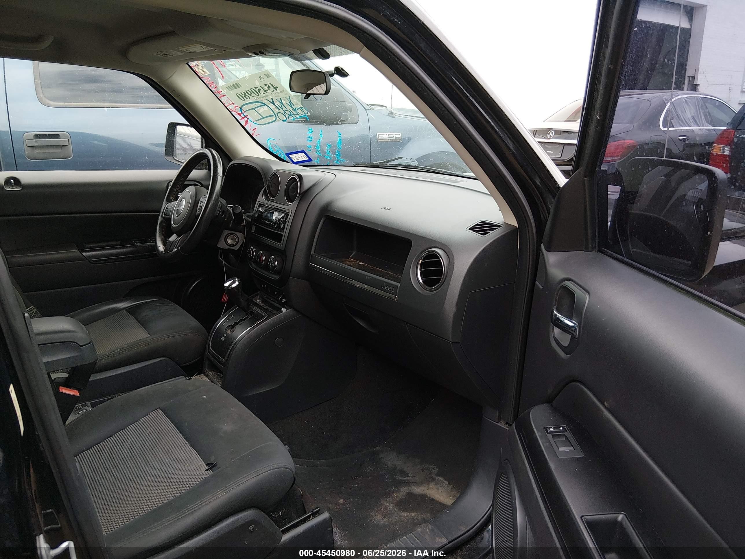 2014 Jeep Patriot Latitude Black vin: 1C4NJRFB7ED792700