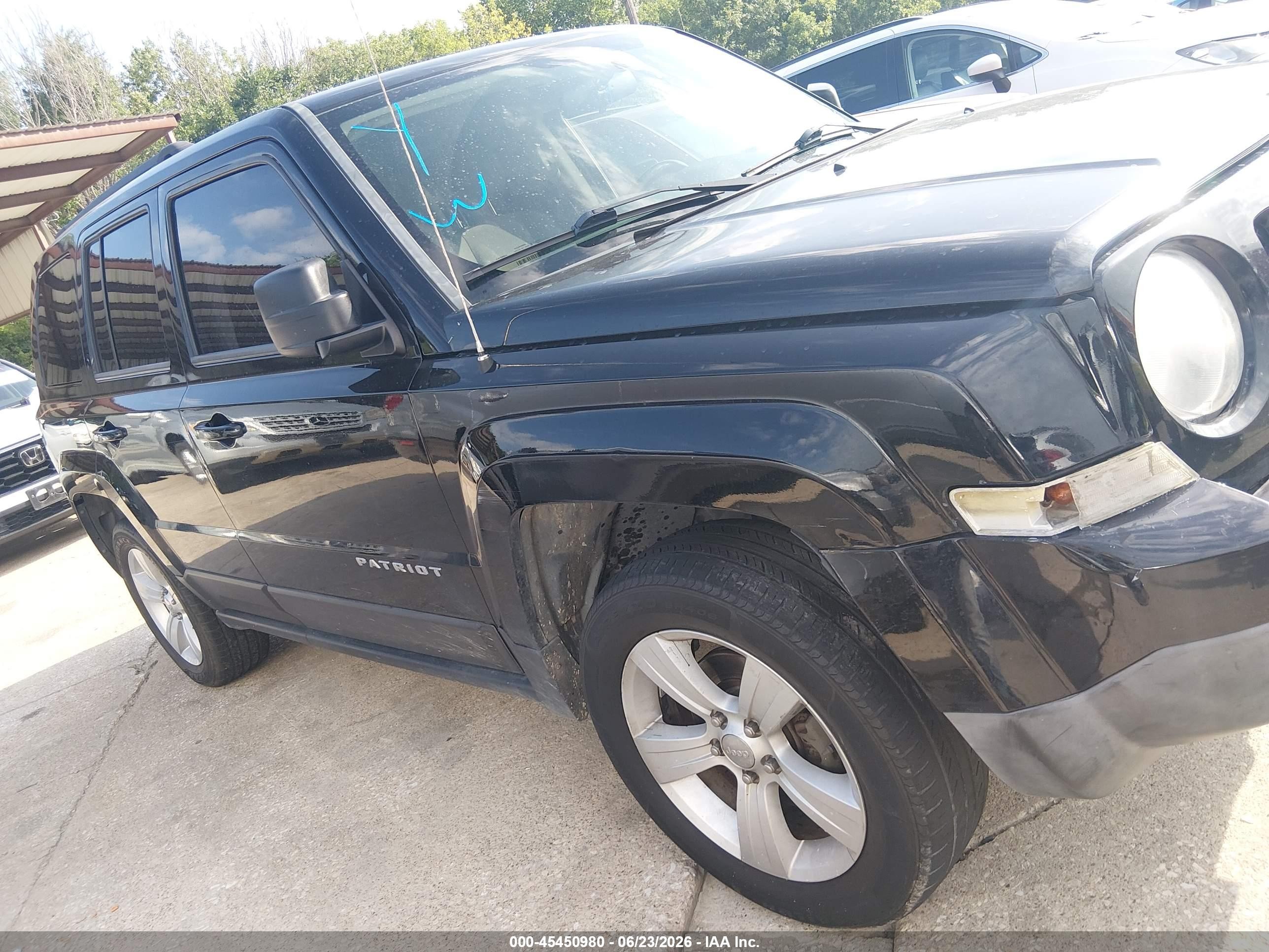 2014 Jeep Patriot Latitude Black vin: 1C4NJRFB7ED792700