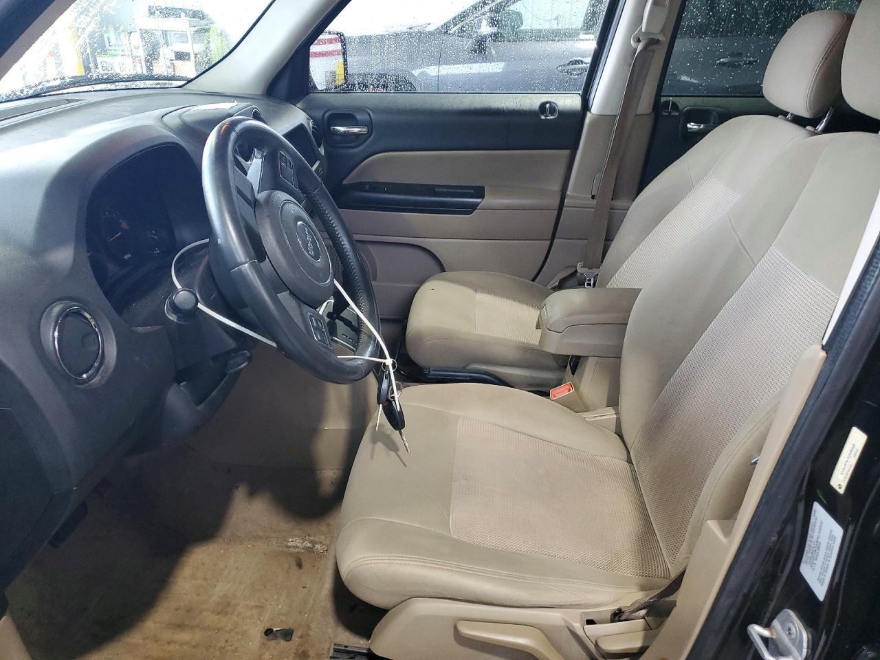 2014 Jeep Patriot Latitude Black vin: 1C4NJRFB7ED885409