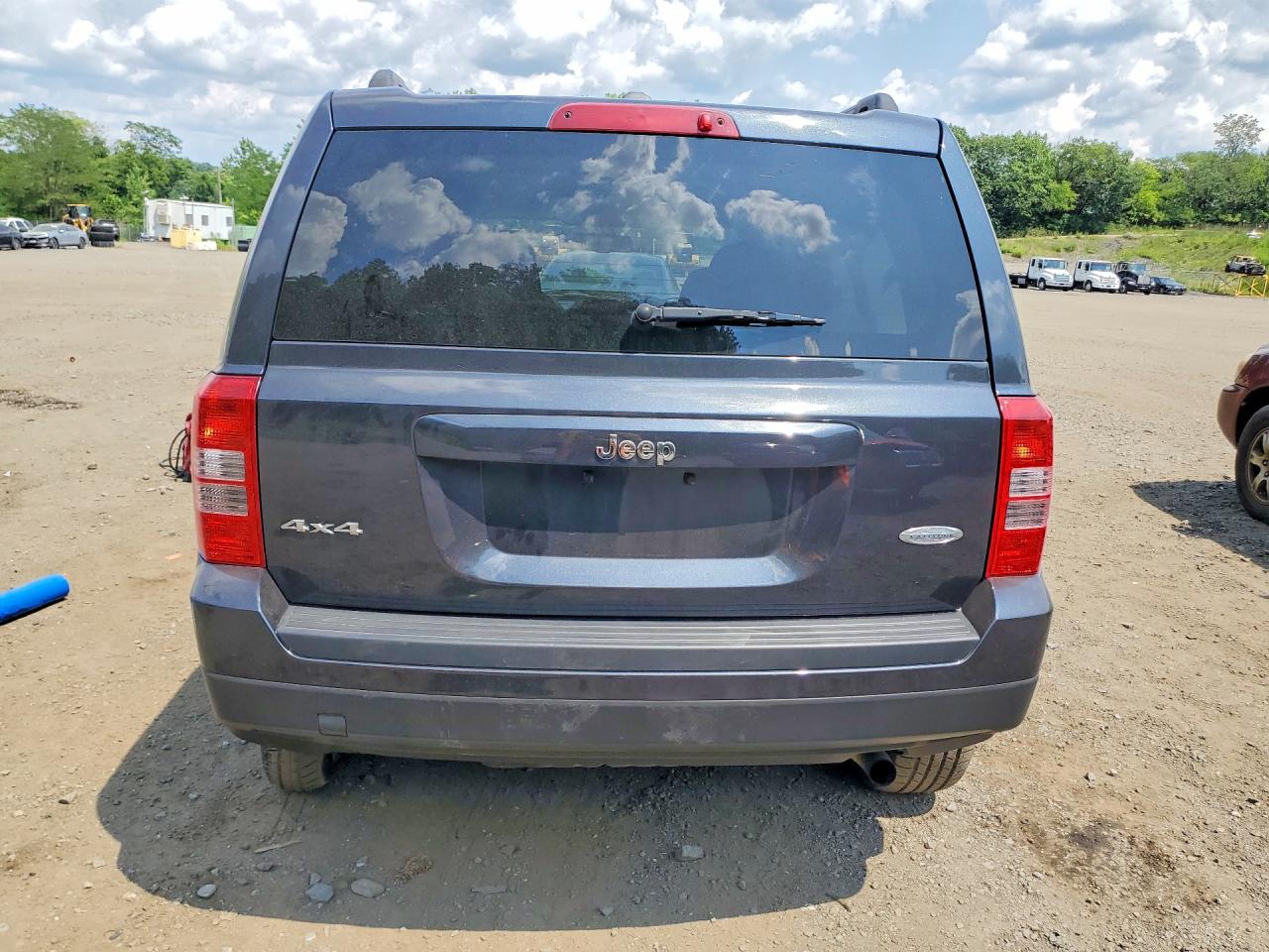 2015 Jeep Patriot Latitude Black vin: 1C4NJRFB7FD202741