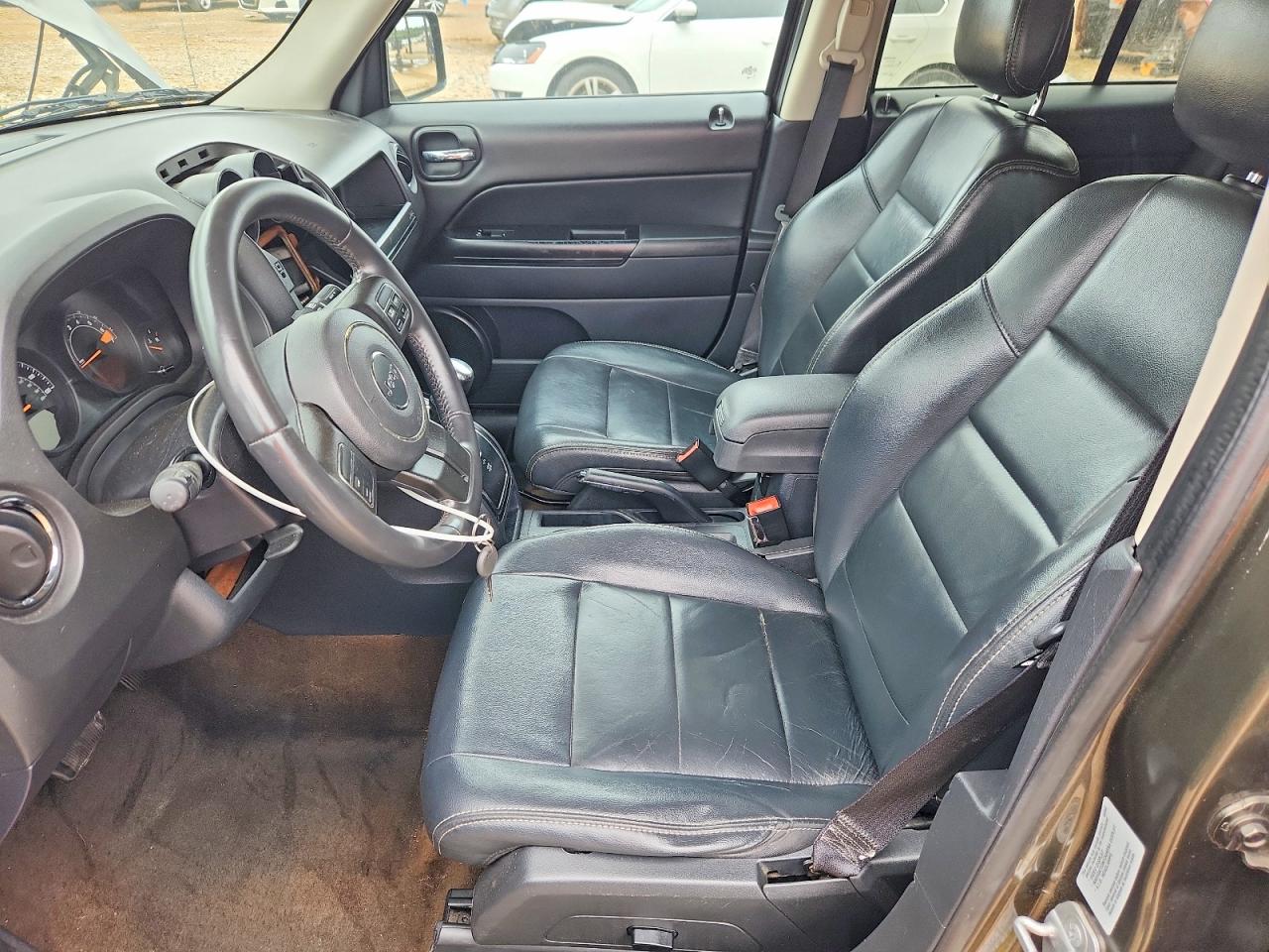 2015 Jeep Patriot Latitude Green vin: 1C4NJRFB7FD259117