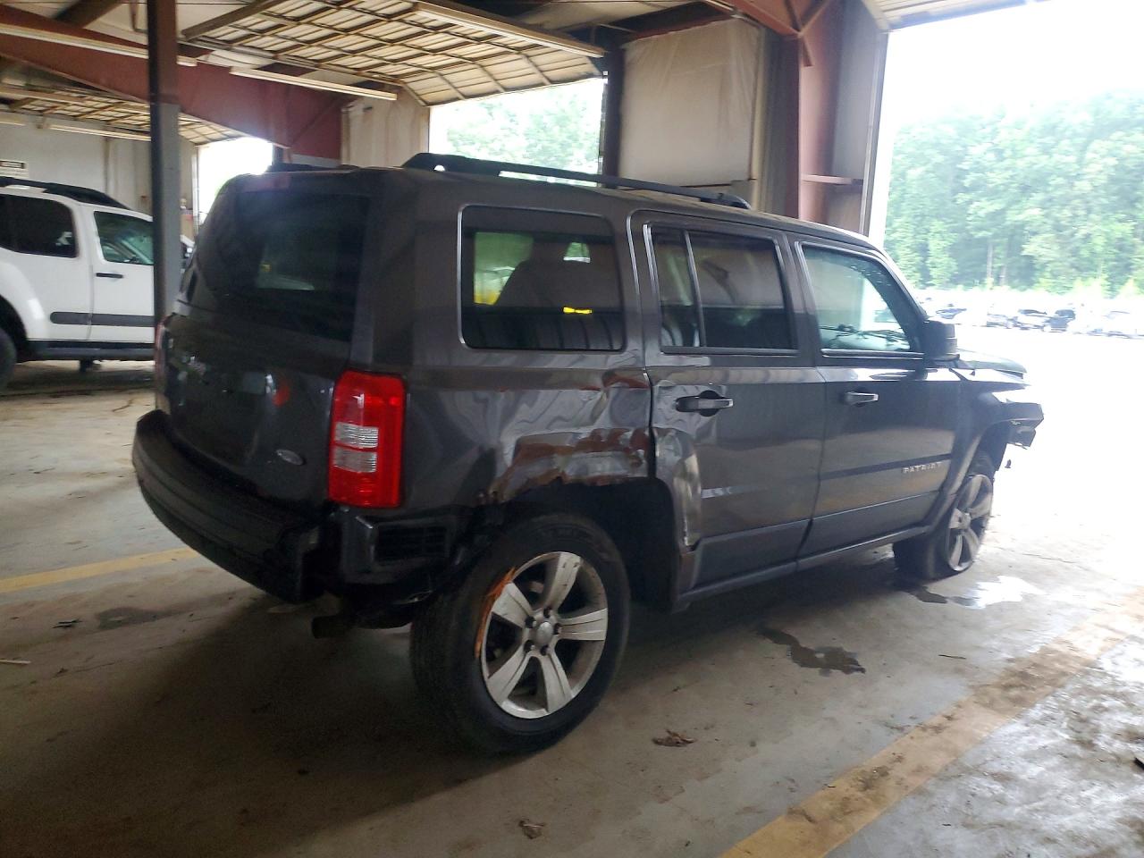 2015 Jeep Patriot Latitude Gray vin: 1C4NJRFB7FD290920