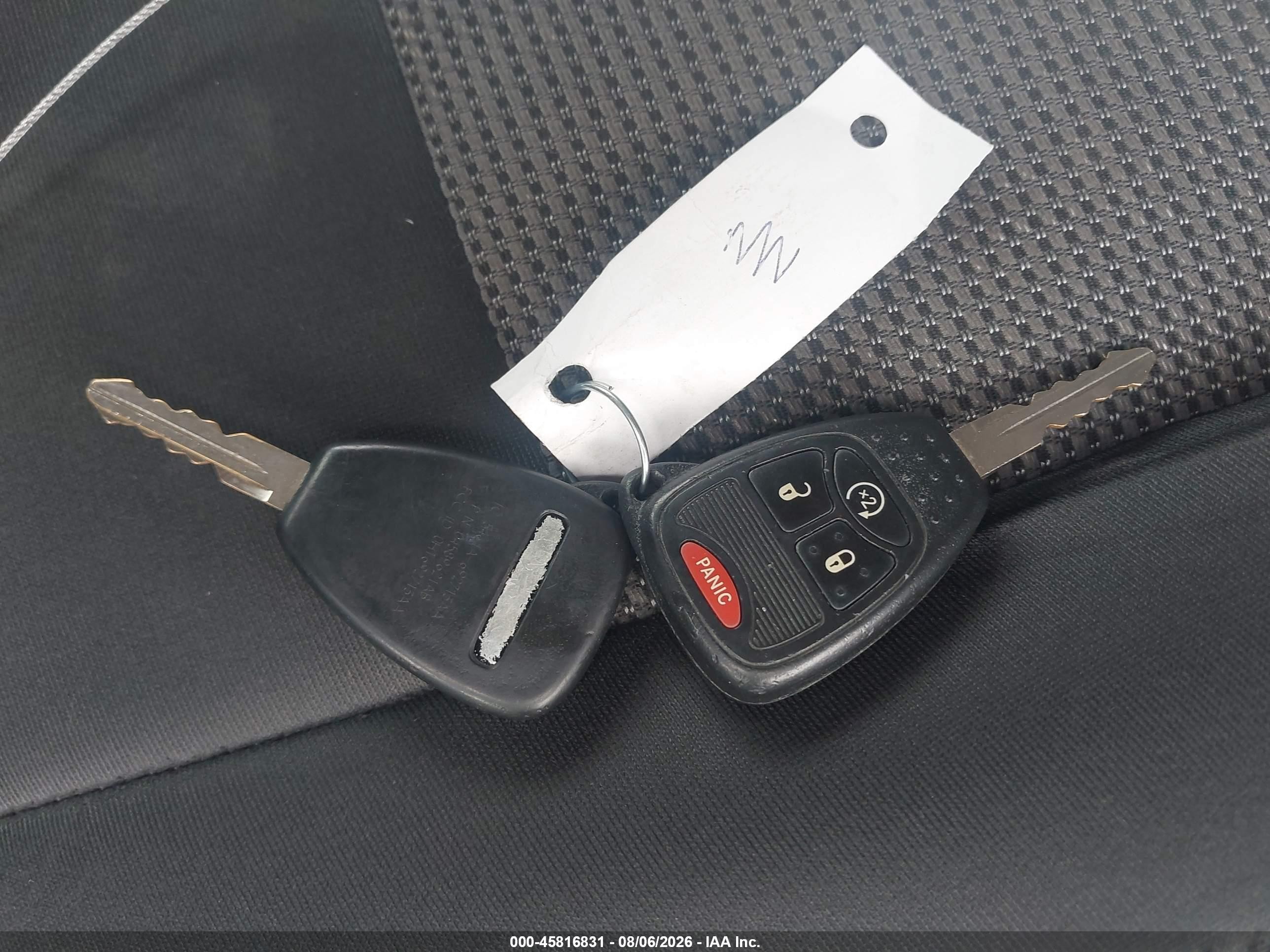2015 Jeep Patriot Latitude Серебряный vin: 1C4NJRFB7FD348718