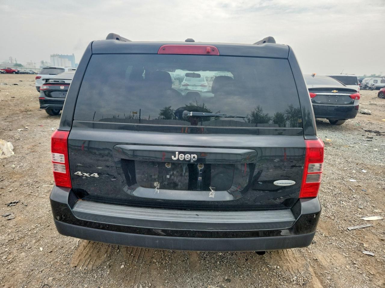 2012 Jeep Patriot Latitude Black vin: 1C4NJRFB8CD537518