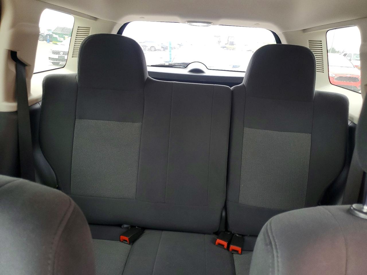 2012 Jeep Patriot Latitude Red vin: 1C4NJRFB8CD566842