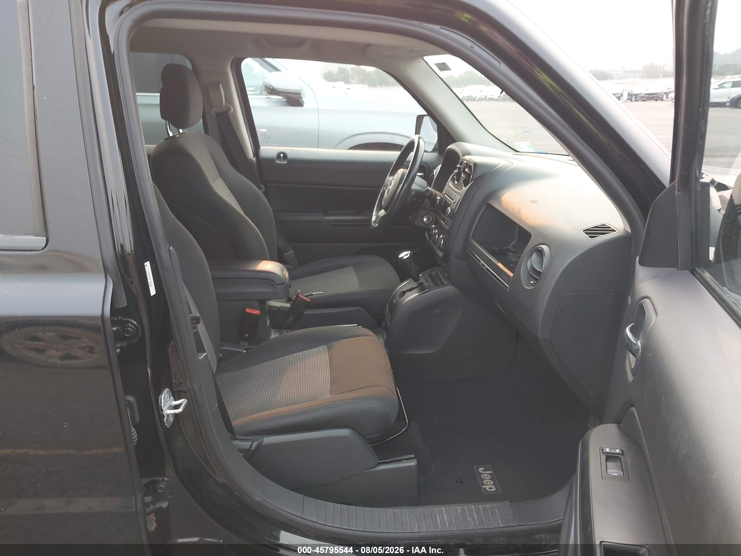 2012 Jeep Patriot Latitude Black vin: 1C4NJRFB8CD599338