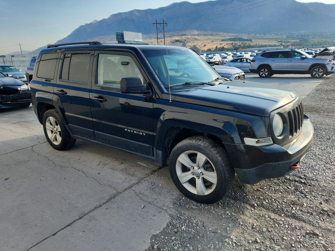 2012 Jeep Patriot Latitude Черный vin: 1C4NJRFB8CD683272