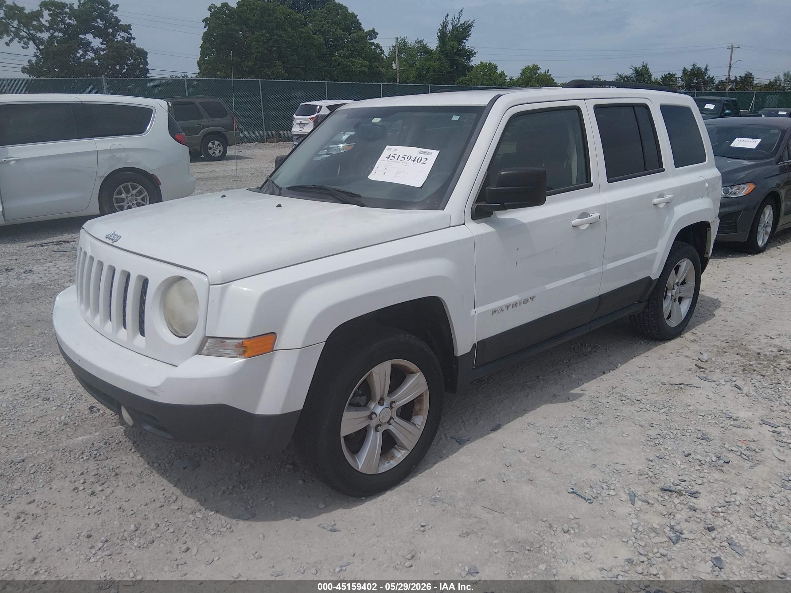 2013 Jeep Patriot Latitude White vin: 1C4NJRFB8DD114701