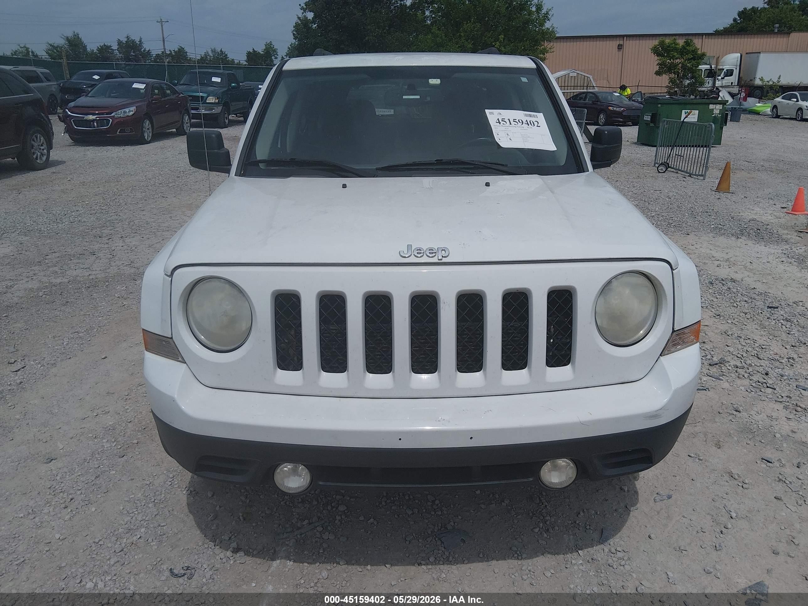 2013 Jeep Patriot Latitude White vin: 1C4NJRFB8DD114701