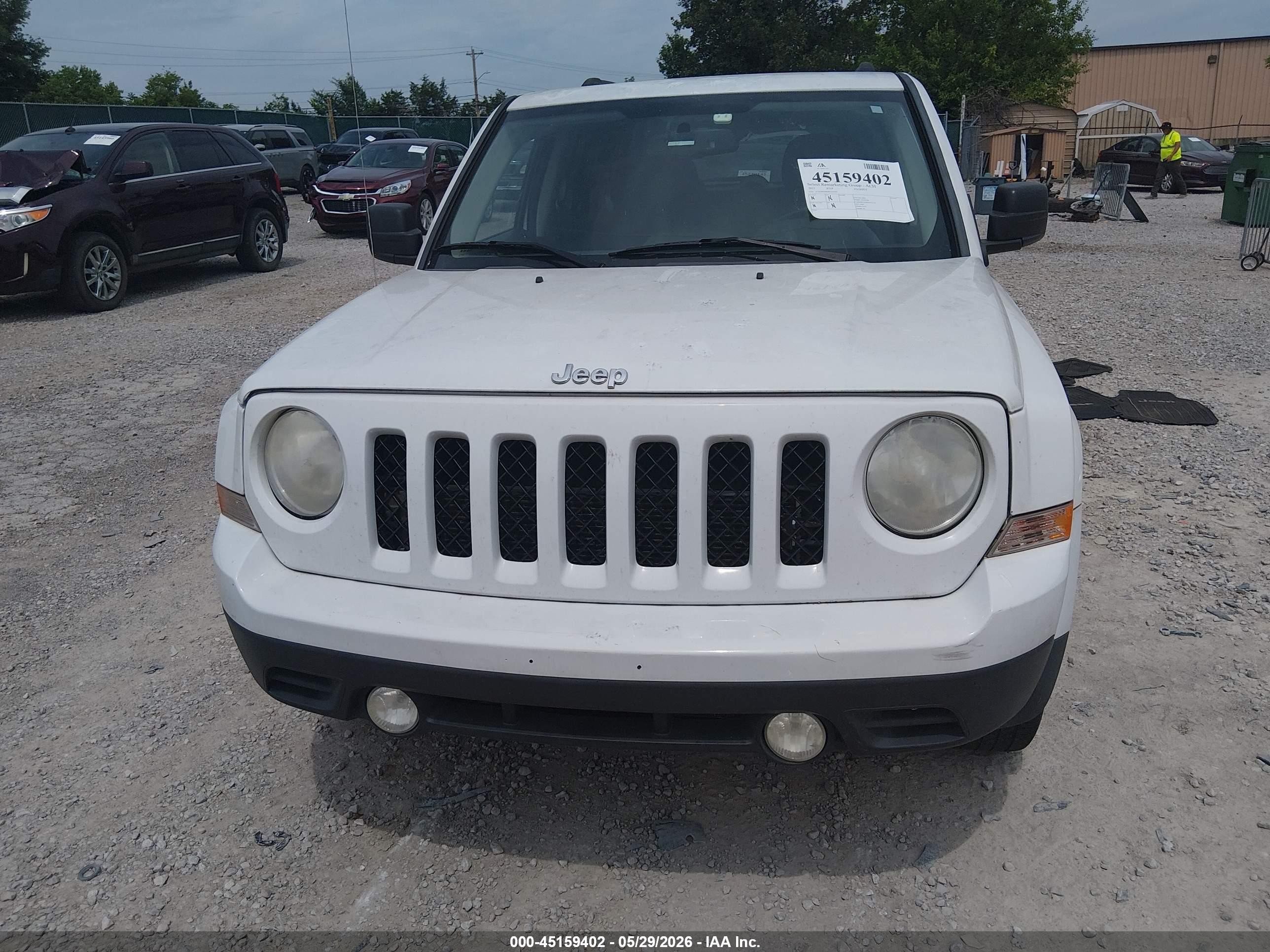 2013 Jeep Patriot Latitude White vin: 1C4NJRFB8DD114701