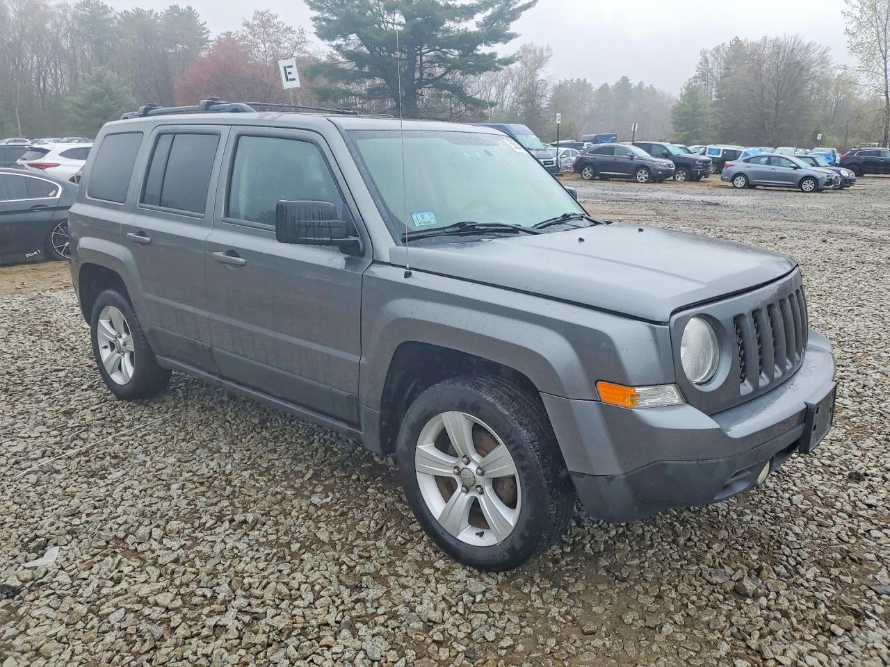 2014 Jeep Patriot Gray vin: 1C4NJRFB8ED509222