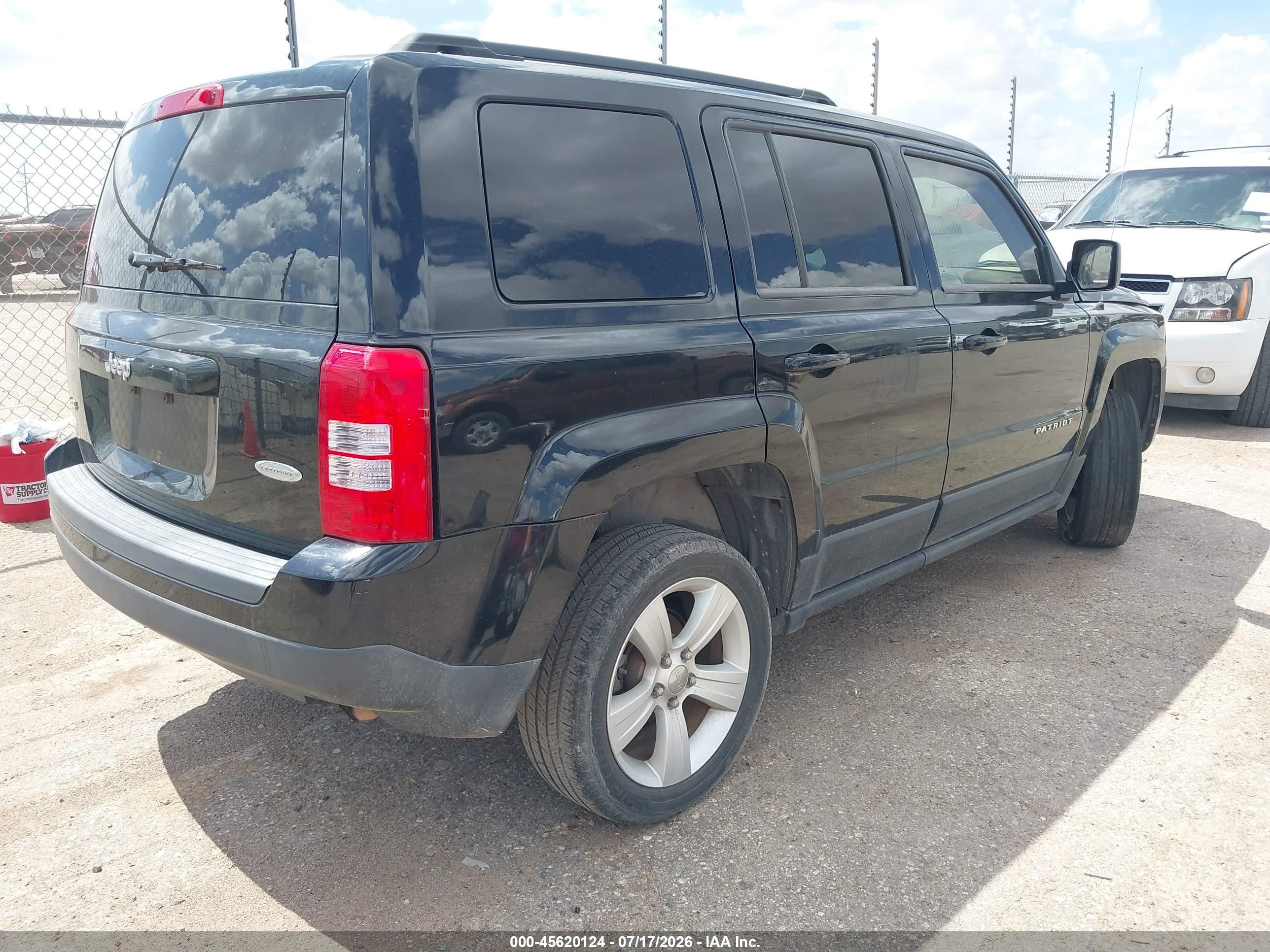 2014 Jeep Patriot Latitude Black vin: 1C4NJRFB8ED509253