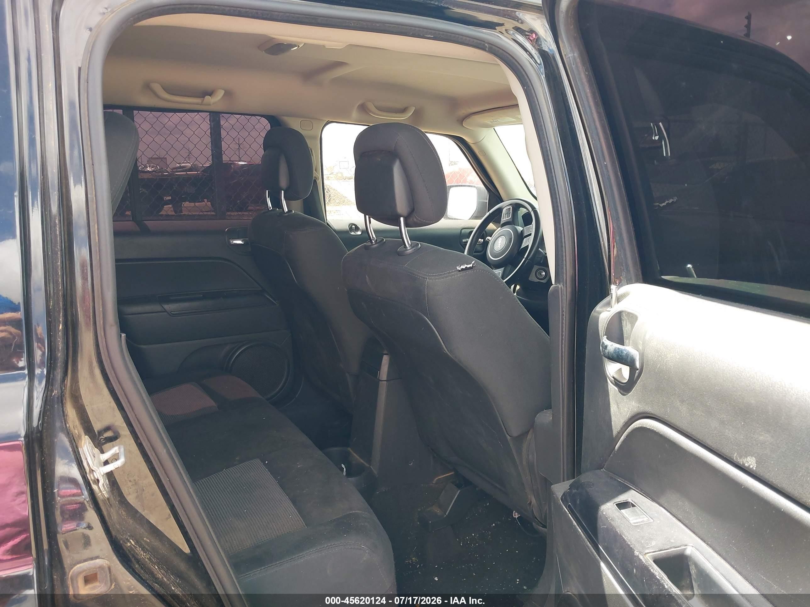 2014 Jeep Patriot Latitude Black vin: 1C4NJRFB8ED509253