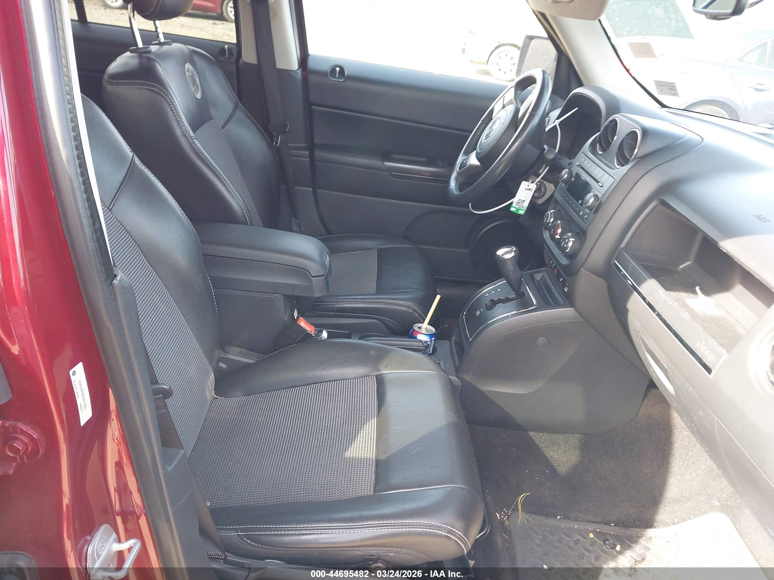 2014 Jeep Patriot Latitude Burgundy vin: 1C4NJRFB8ED617081