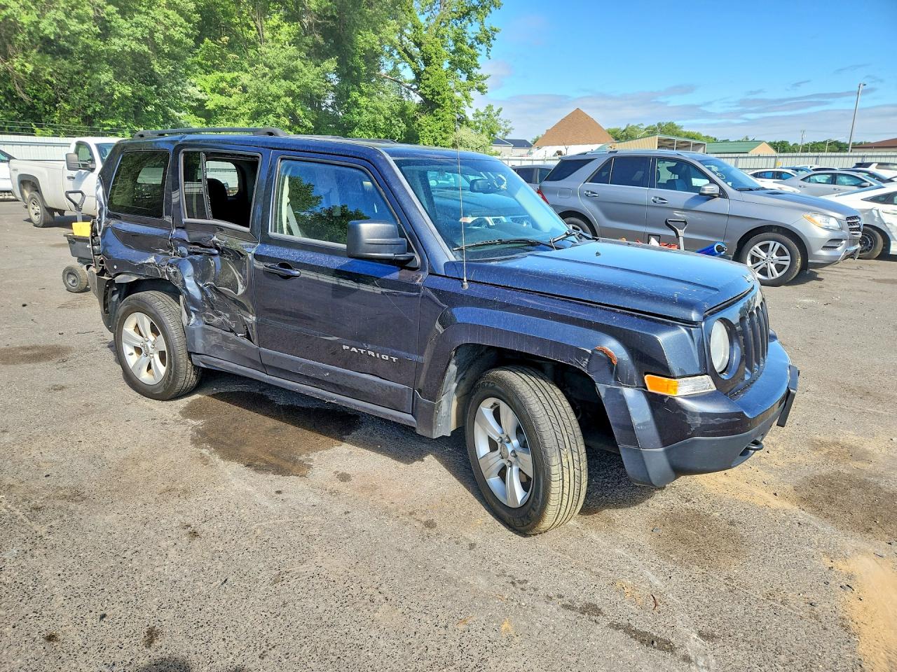 2014 Jeep Patriot Latitude Black vin: 1C4NJRFB8ED687647