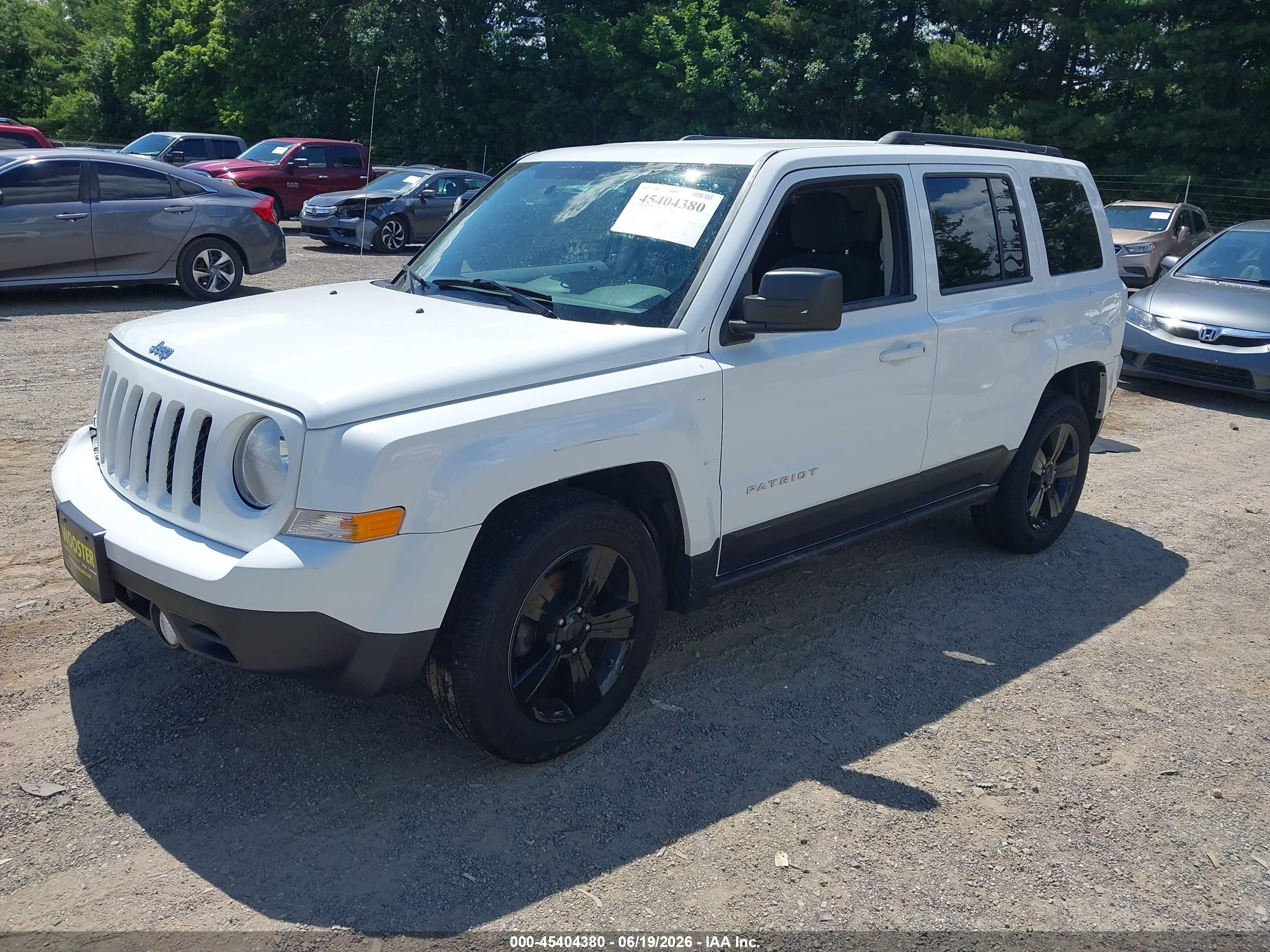 2014 Jeep Patriot Latitude Белый vin: 1C4NJRFB8ED762413