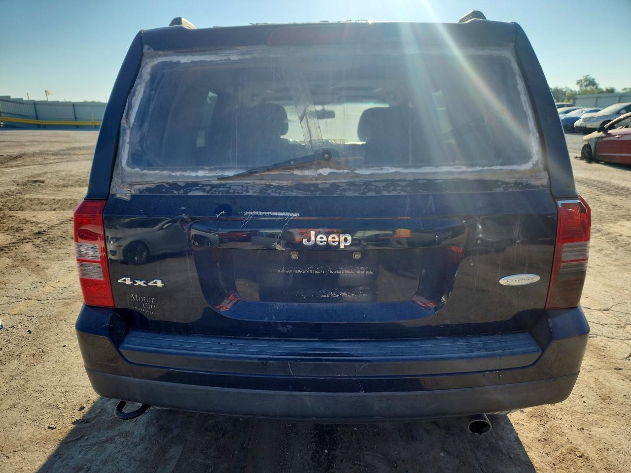 2014 Jeep Patriot Latitude Blue vin: 1C4NJRFB8ED784072