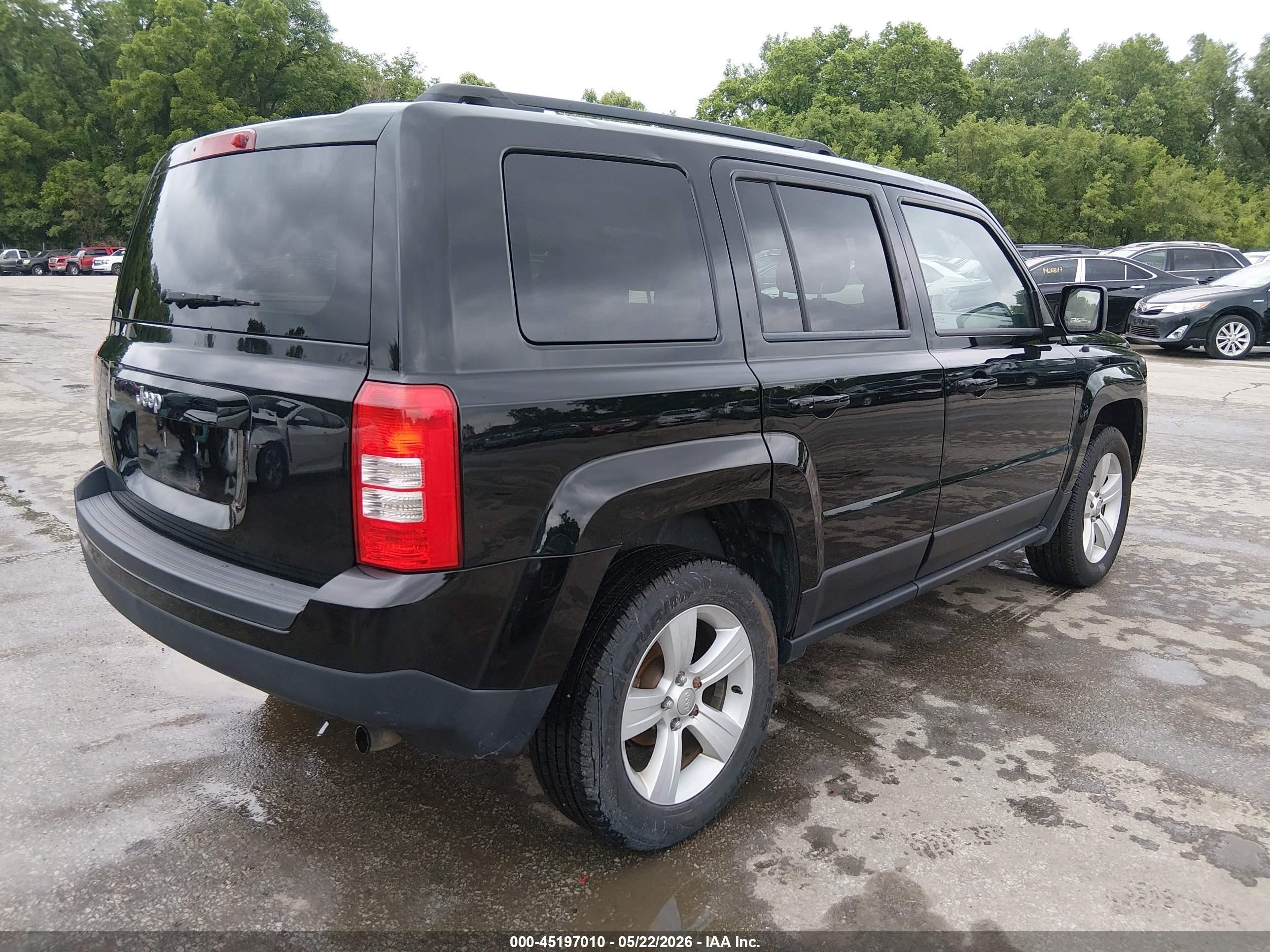 2014 Jeep Patriot Latitude Black vin: 1C4NJRFB8ED784430
