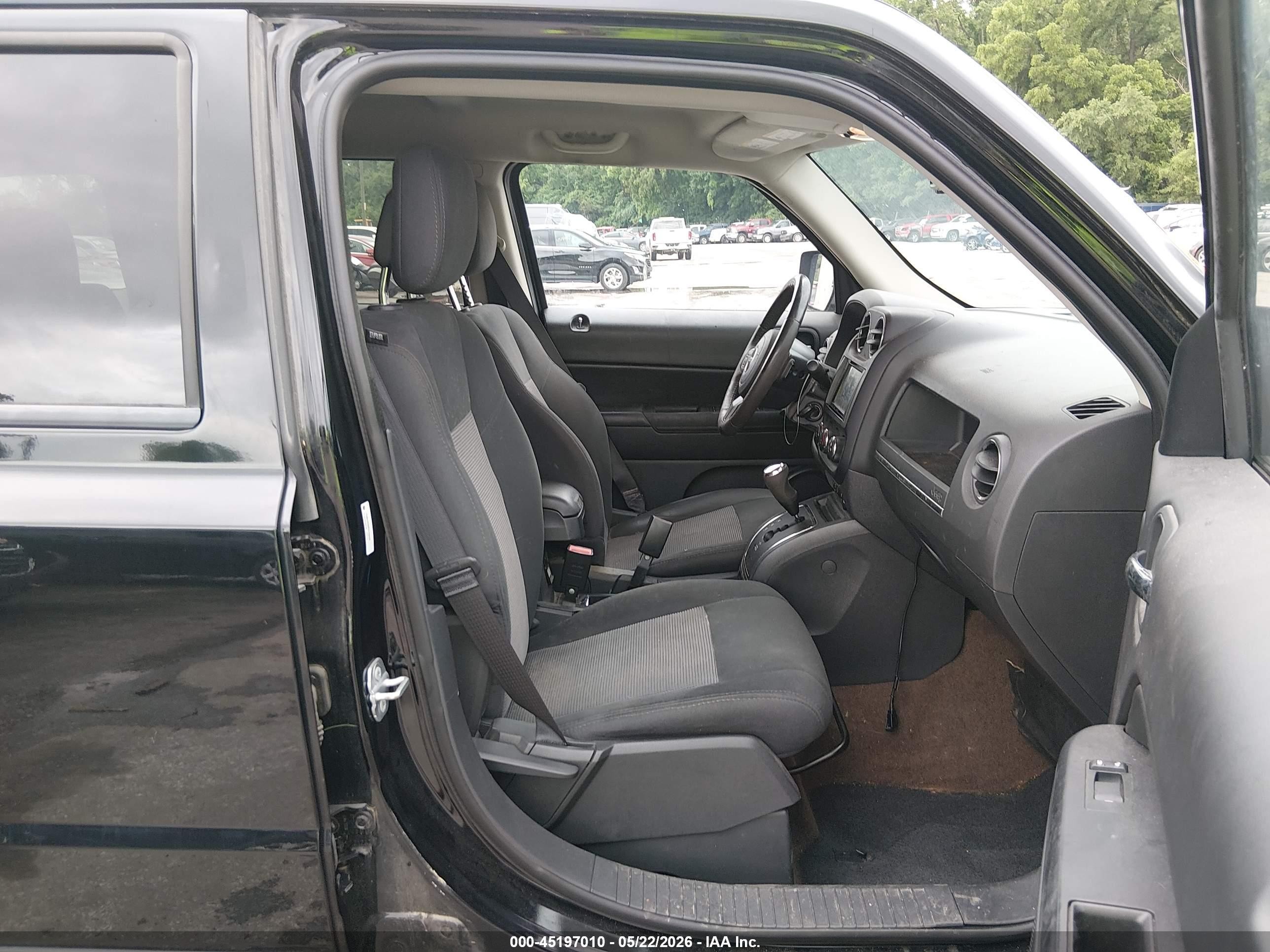 2014 Jeep Patriot Latitude Black vin: 1C4NJRFB8ED784430