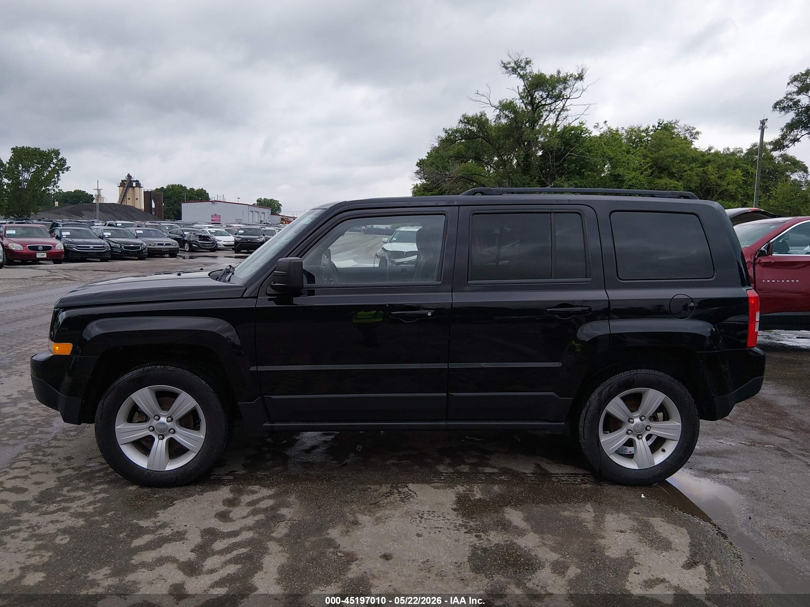2014 Jeep Patriot Latitude Black vin: 1C4NJRFB8ED784430